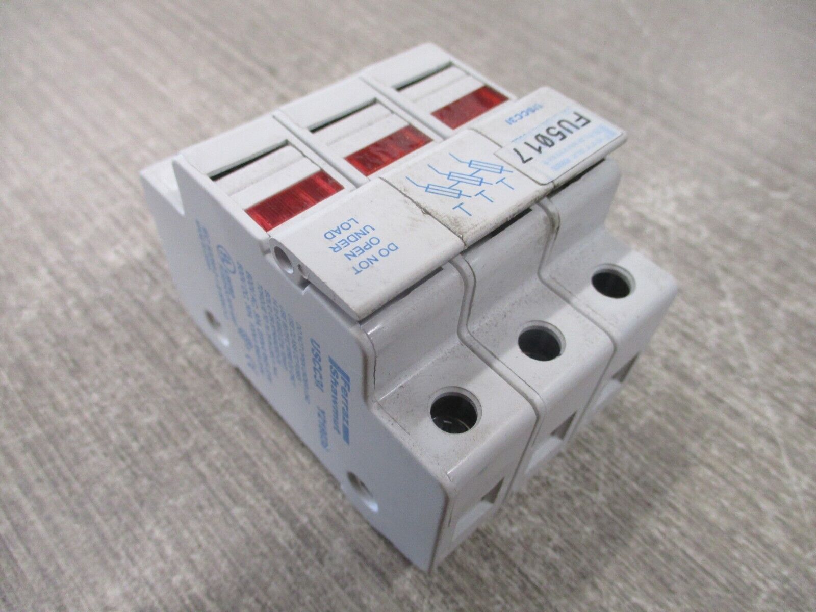 Ferraz Shawmut Fuseholder USCC3I 30A 600V 3P Used