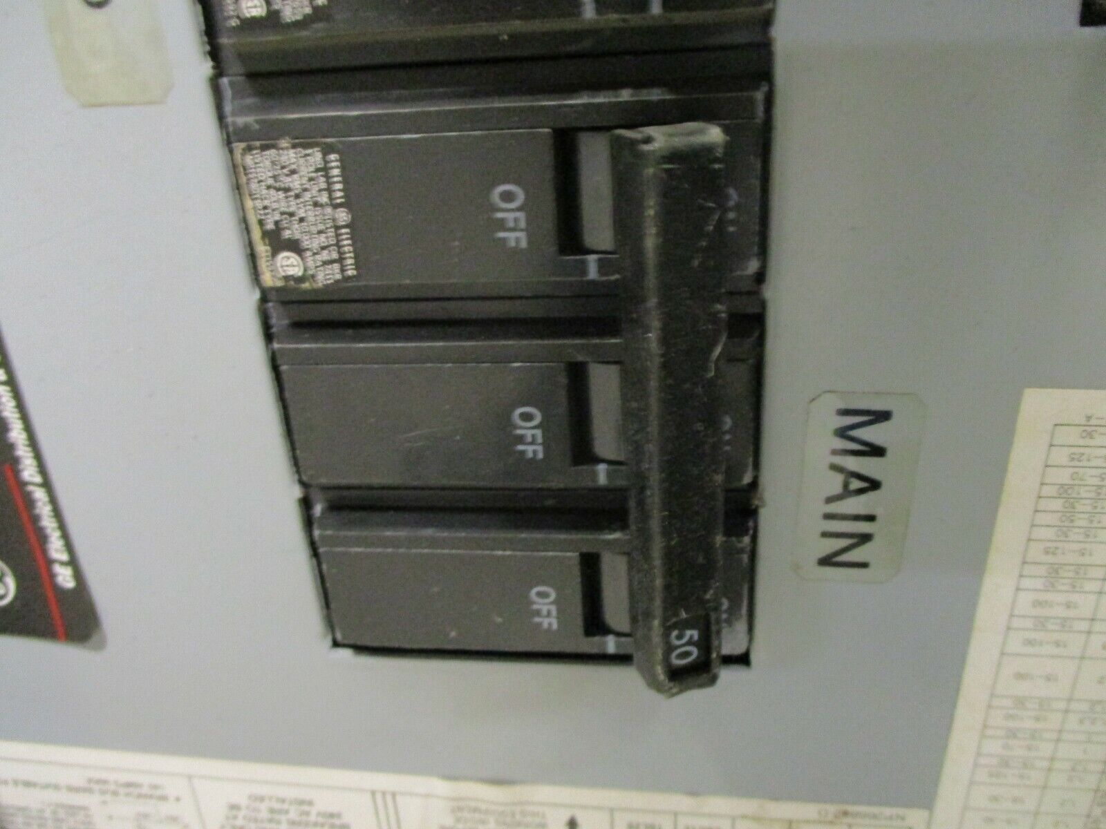 GE Main Breaker Circuit Breaker Panel AQF3301AT 125A Max 208Y/120 3Ph 4W Used
