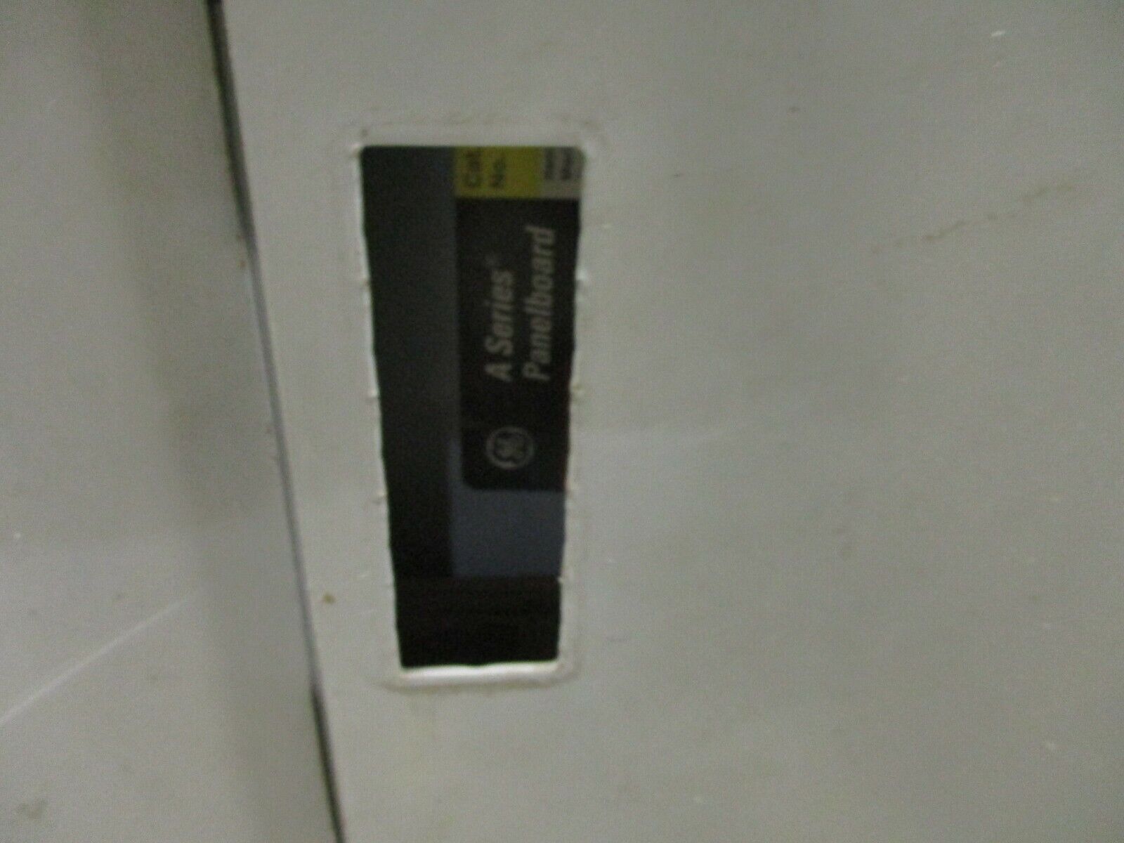 GE Main Breaker Circuit Breaker Panel AQF3301AT 125A Max 208Y/120 3Ph 4W Used