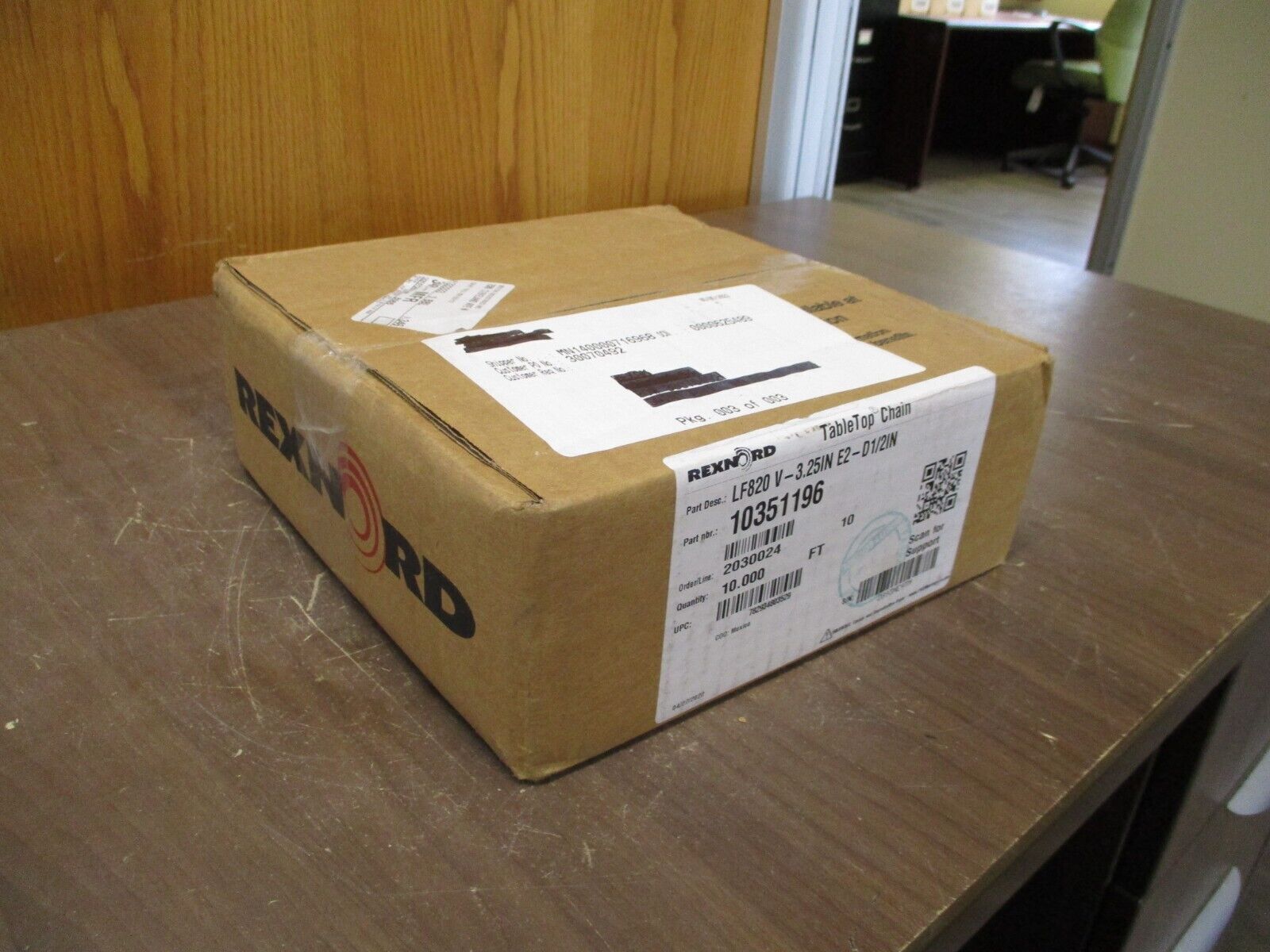 Rexnord Tabletop Chain 10351196 LF820 V-3.25IN E2-D1/2IN Length: 10FT