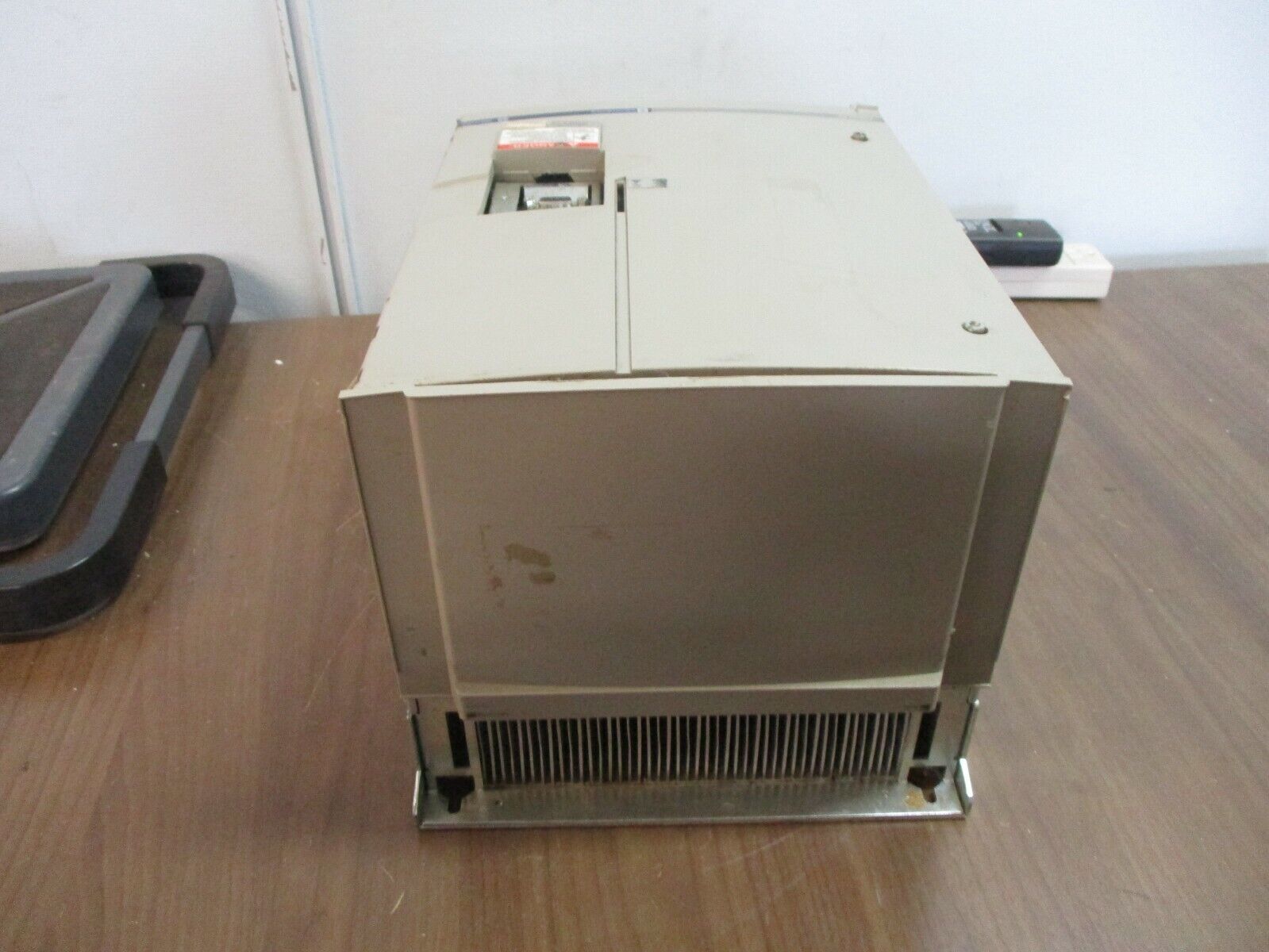 Square D Altivar 58 AC Drive ATV58HD16N4Z 15HP *No Keypad* Used