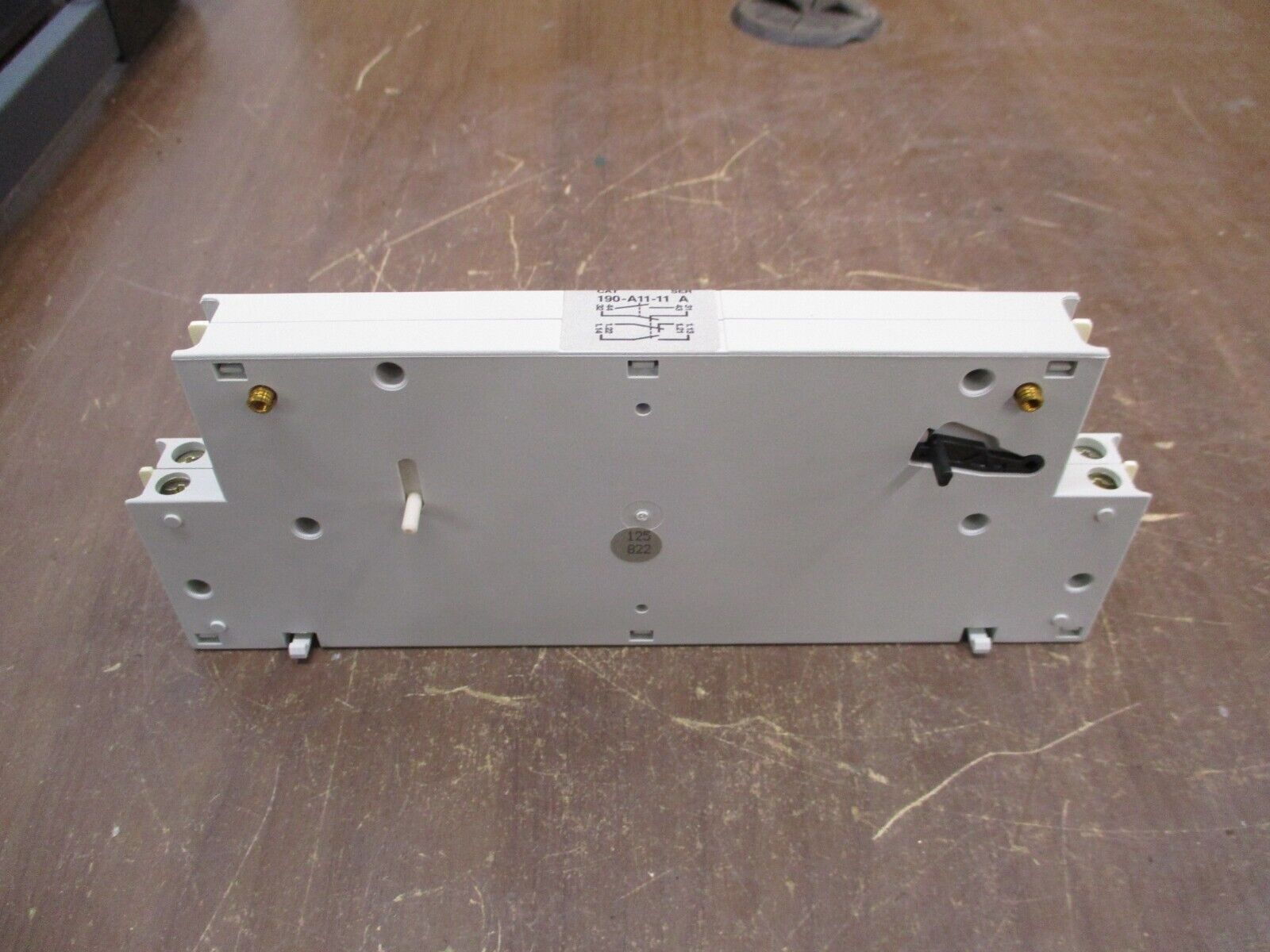 Allen-Bradley Auxiliary Contact 190-A11-11 Ser. A New Surplus