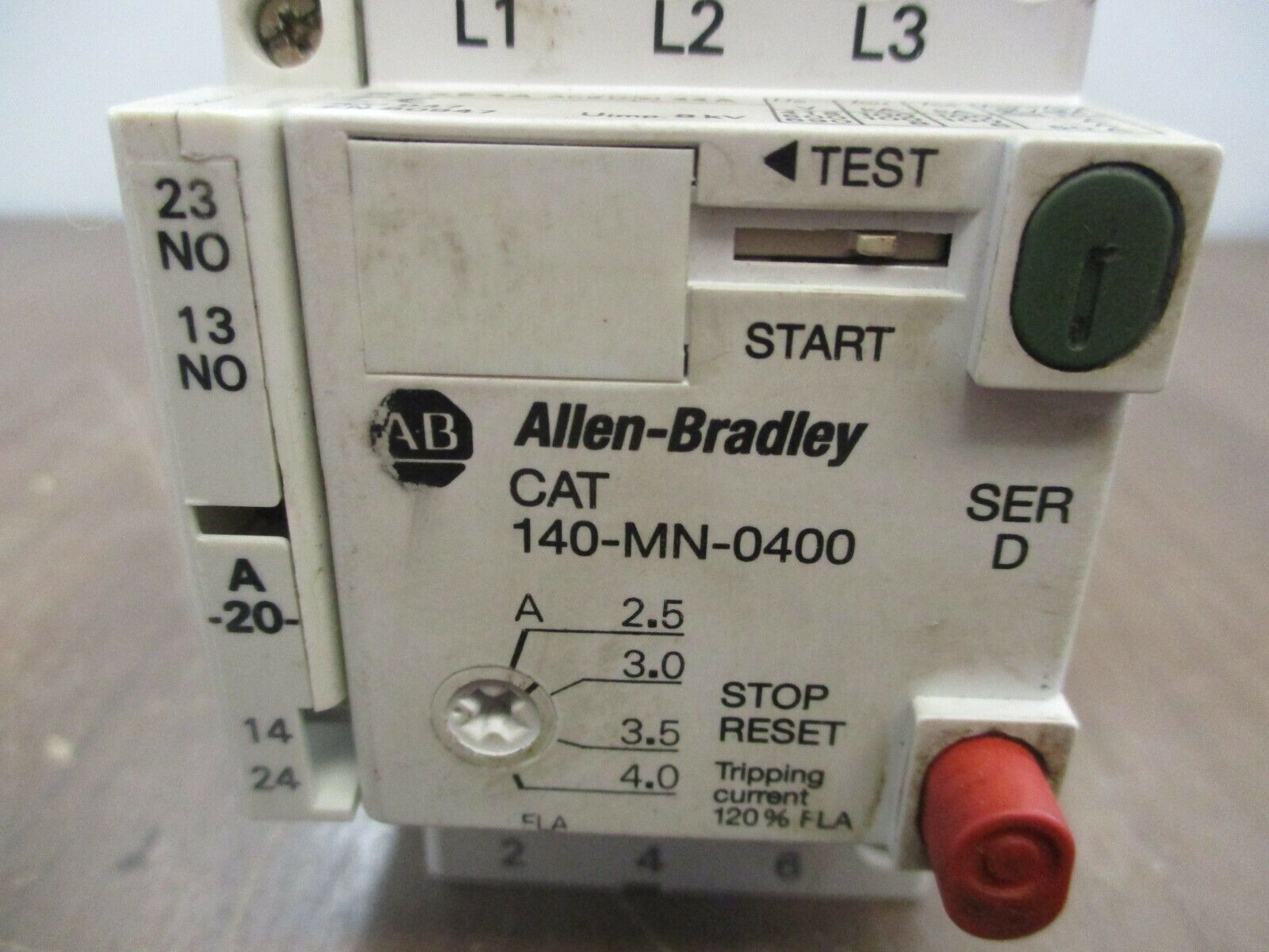 Allen-Bradley Manual Starter 140-MN-0400 Ser. D Trip: 2.5-4.0A w/ Aux Contact