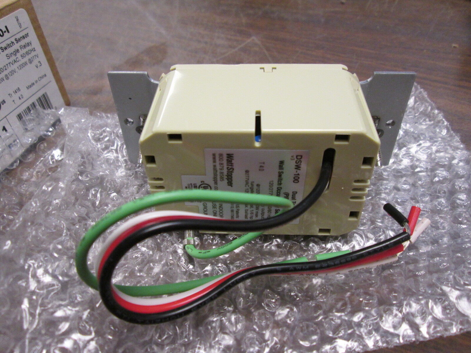 The Watt Stopper Dual Tech Wall Switch Sensor DSW-100-I Single Relay 120/277V