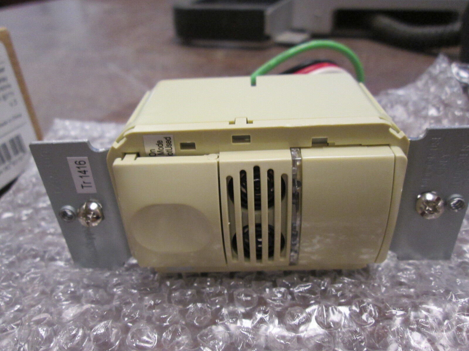 The Watt Stopper Dual Tech Wall Switch Sensor DSW-100-I Single Relay 120/277V