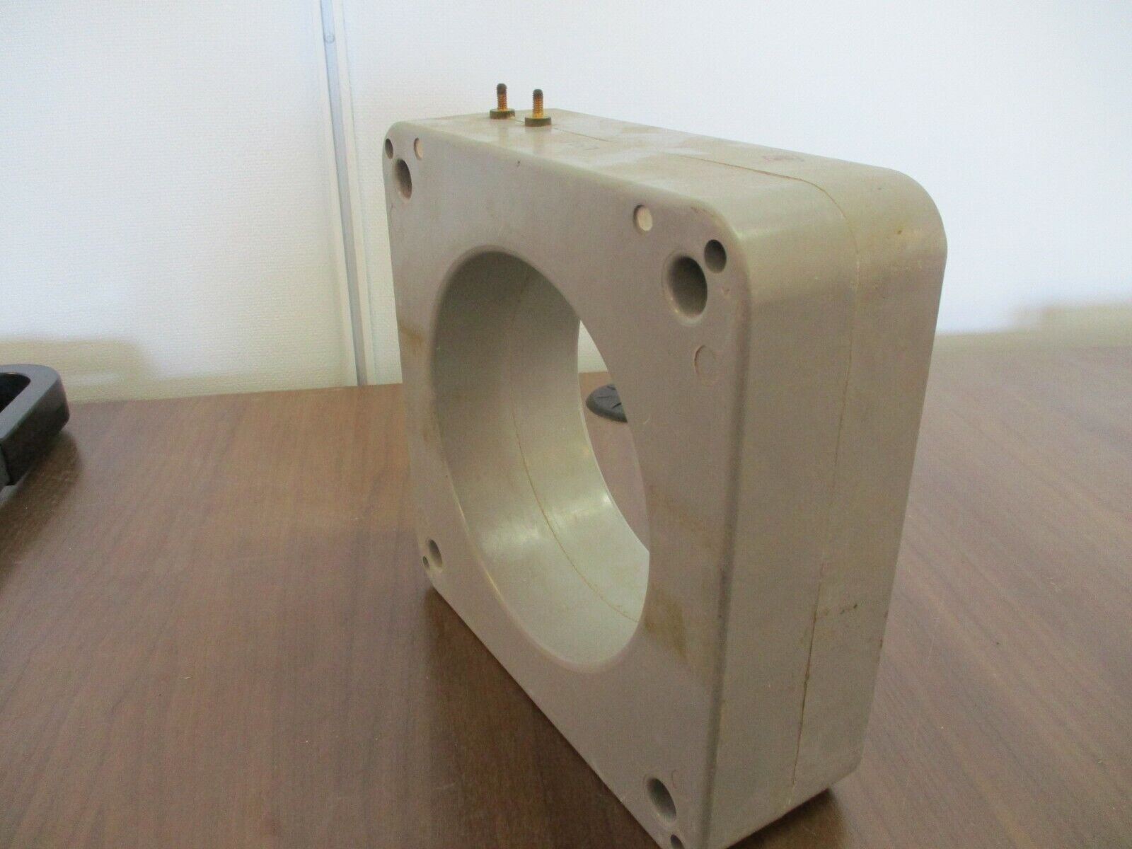 Electromagnetic Industries Current Transformer 500T- 402 Ratio 4000:5A Used