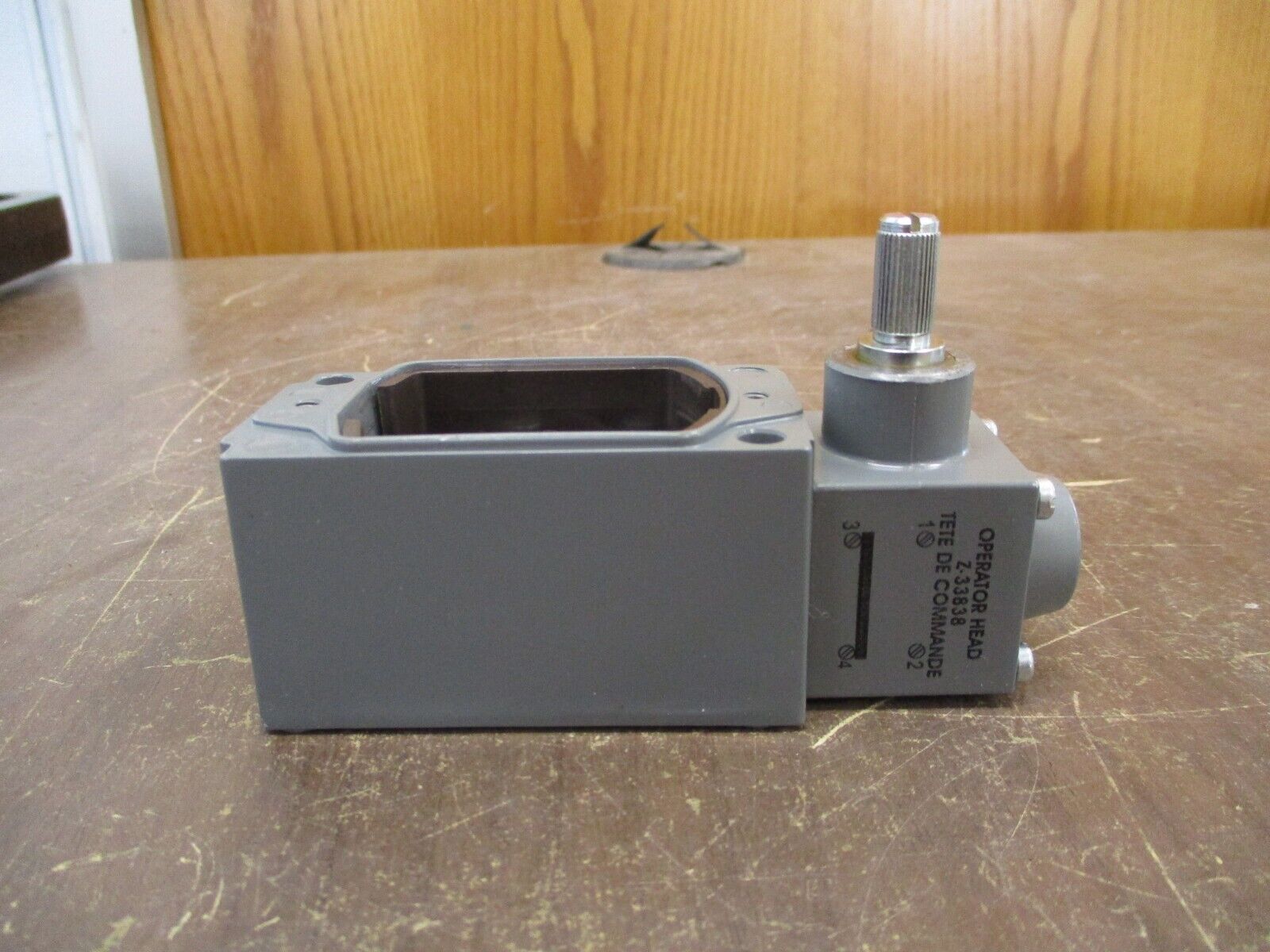 Allen-Bradley Oiltight Limit Switch 802T-A3 Ser. D New Surplus