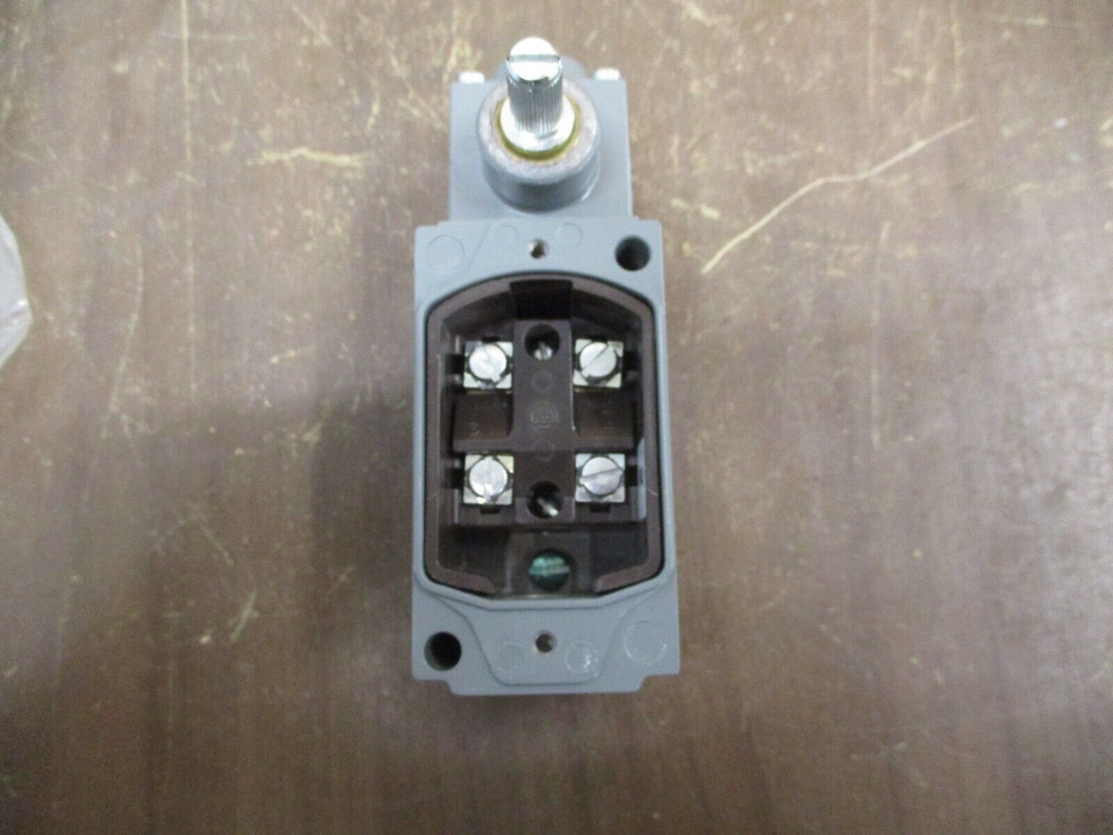 Allen-Bradley Oiltight Limit Switch 802T-A3 Ser. D New Surplus