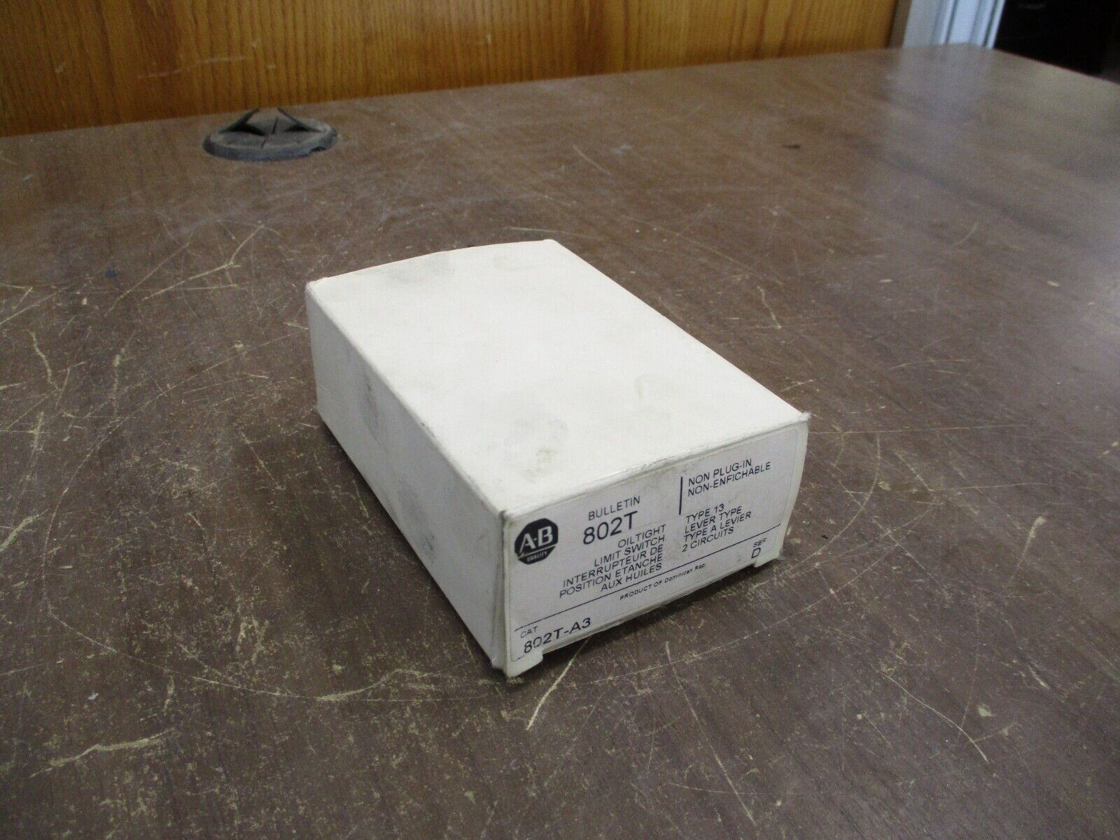 Allen-Bradley Oiltight Limit Switch 802T-A3 Ser. D *Missing Terminal Cover*
