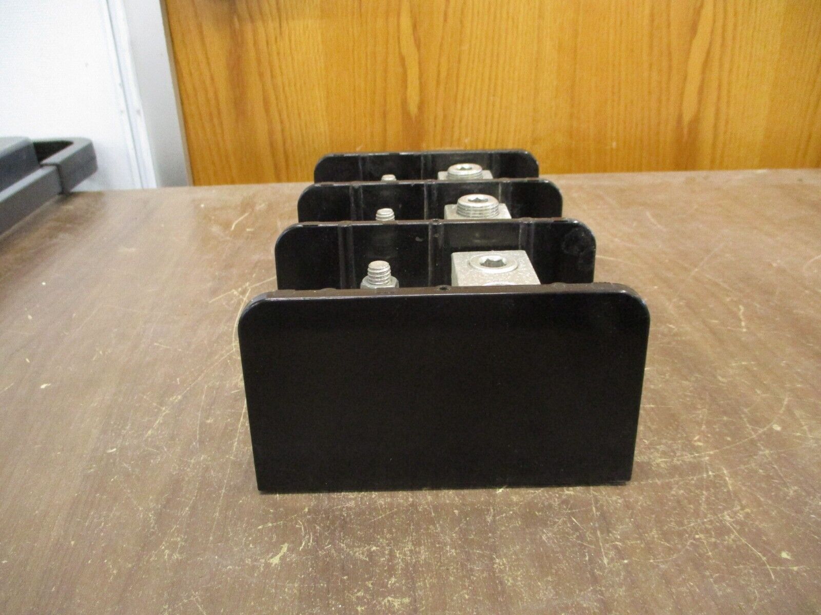 Marathon Power Distribution Block 1453599 5 760A 600V 3P Used