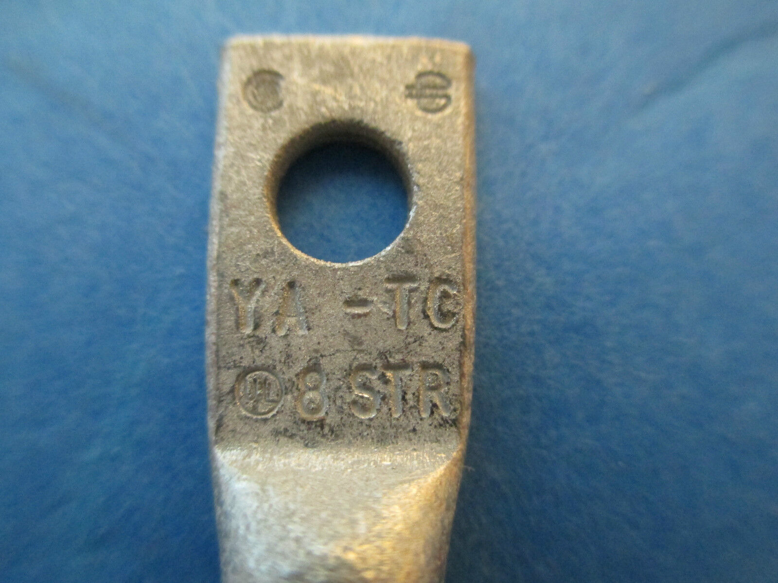 Burndy Crimp Lug YA8CTC10, 8STR CU, Red Die 49, New Surplus
