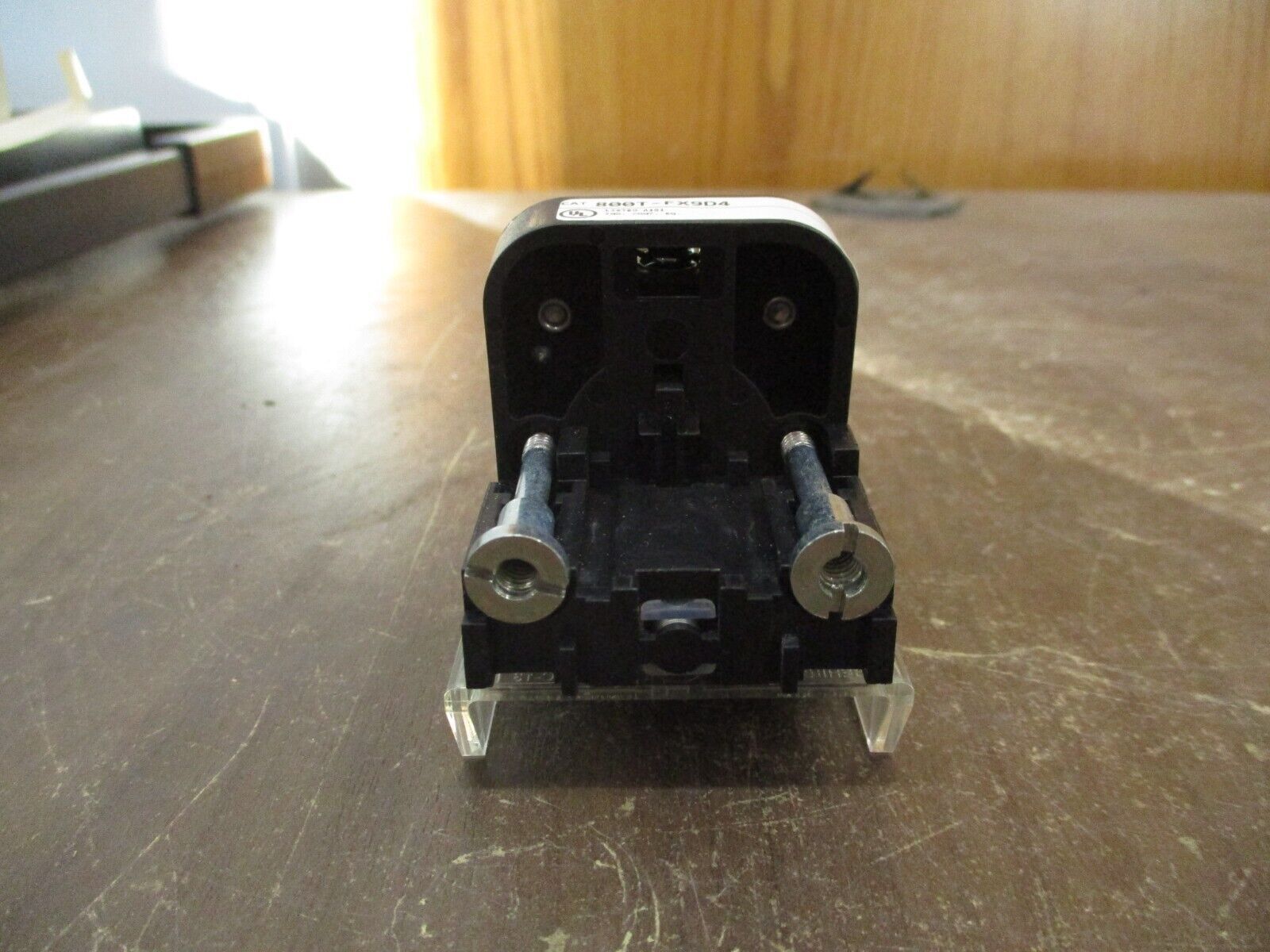 Allen-Bradley Mushroom Head Push-Pull Device 800T-FX9D4 Ser. T 2-Position Yellow