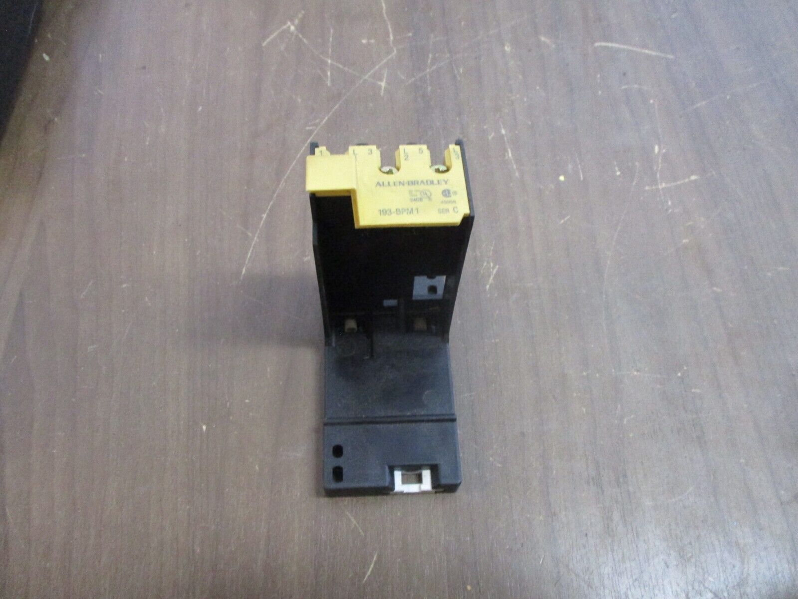 Allen-Bradley DIN Rail Adapter 193-BPM1 Ser. C *Lot of 3* Used