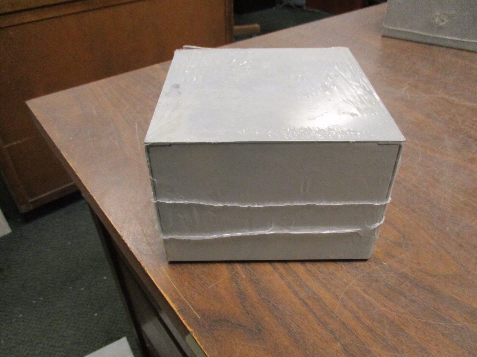 Cooper B-Line Screw Cover Junction Box 664 SC NK Size: 6x6x4" New Surplus