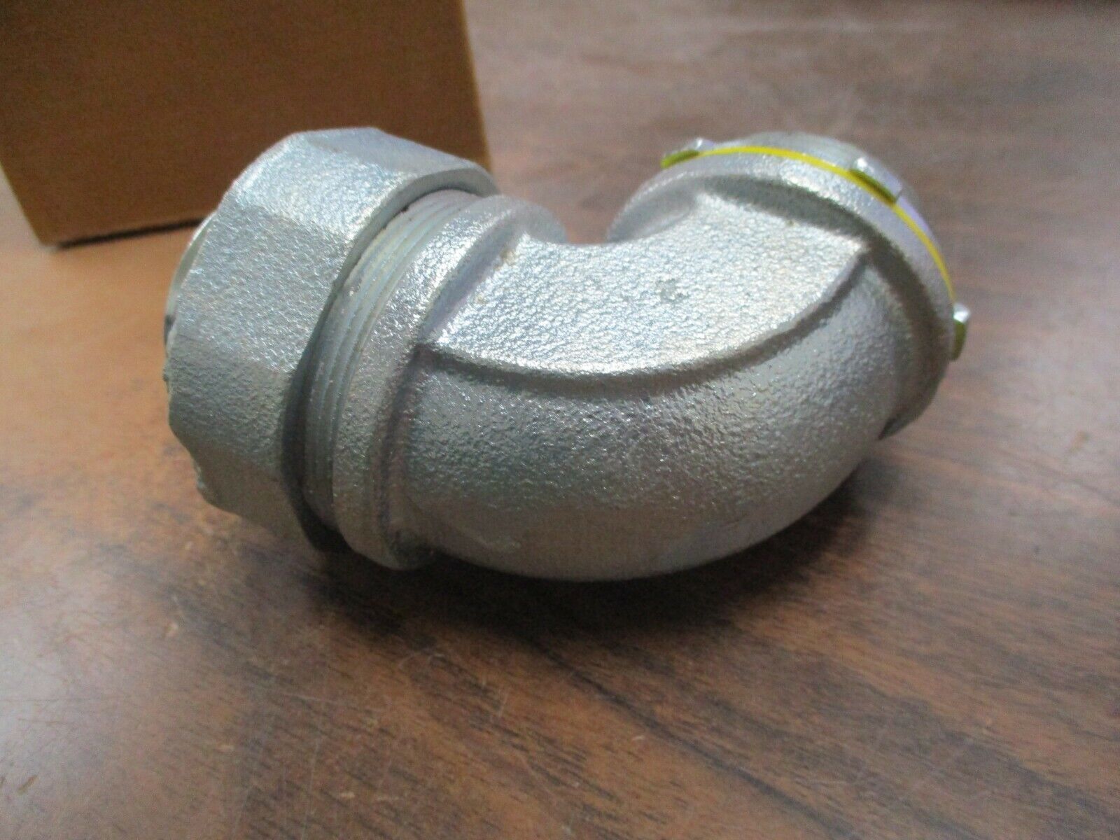 Eaton Crouse-Hinds 90° Angle Male Connector LT15090 Size: 1-1/2" *Box of 2*