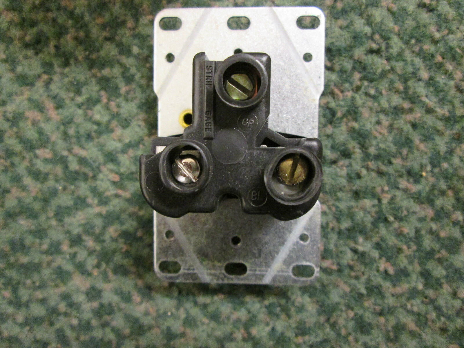 Arrow Hart AH5716N Single Receptacles 30A 125V *New In Box, Set Of 4*