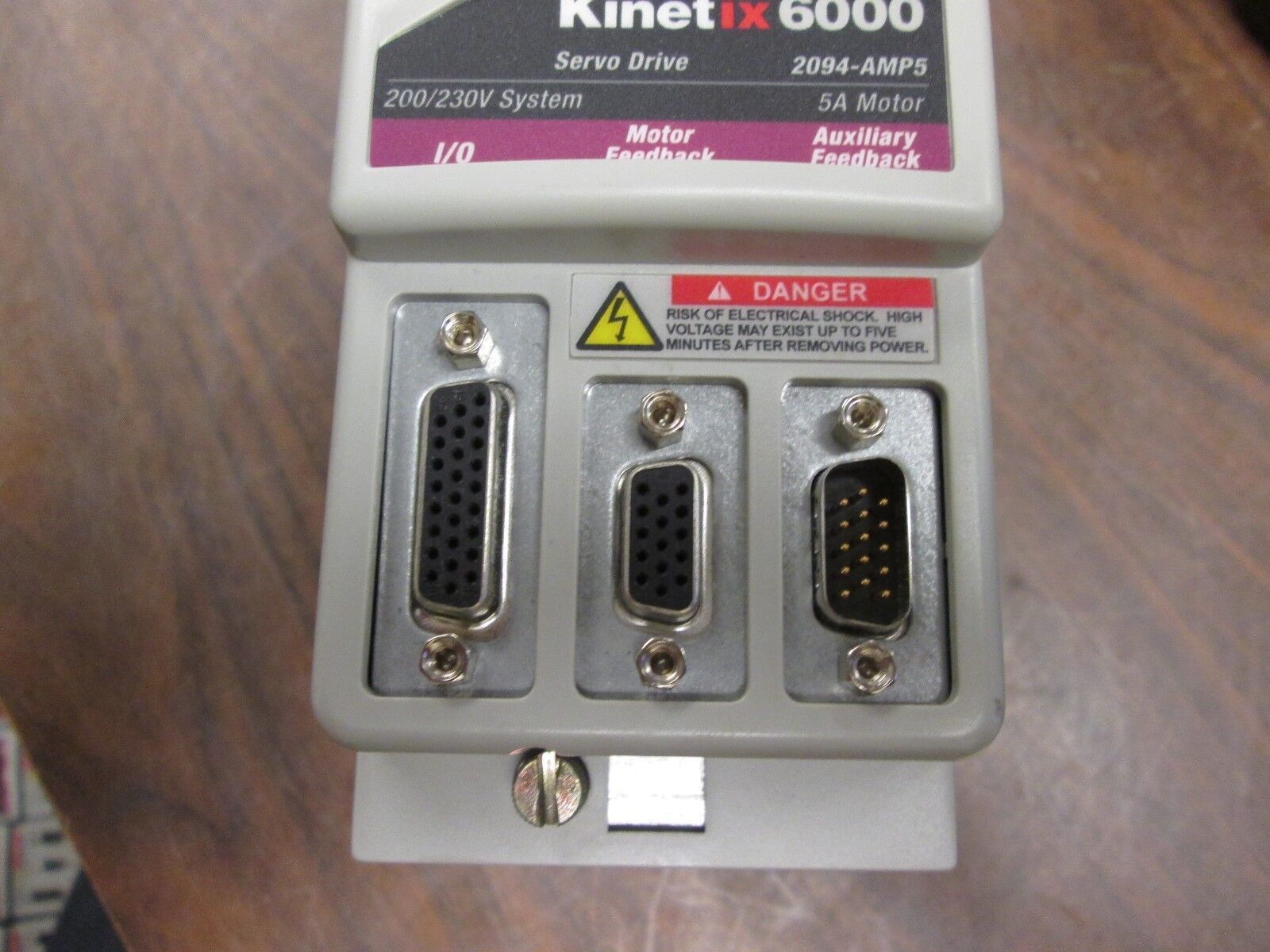Allen-Bradley Kinetix 6000 Servo Drive 2094-AMP5 200/230V System 5A Motor Used