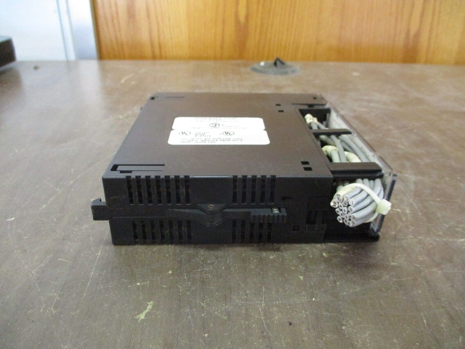 GE Fanuc Output Module IC693MDL740D 12/24VDC 0.5A 16PT POS Used