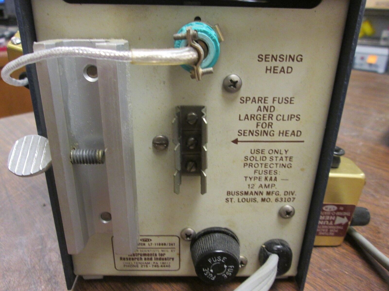 I2R Therm-O-Watch Voltage Controller L7-1100B/24T Variable Voltage Used