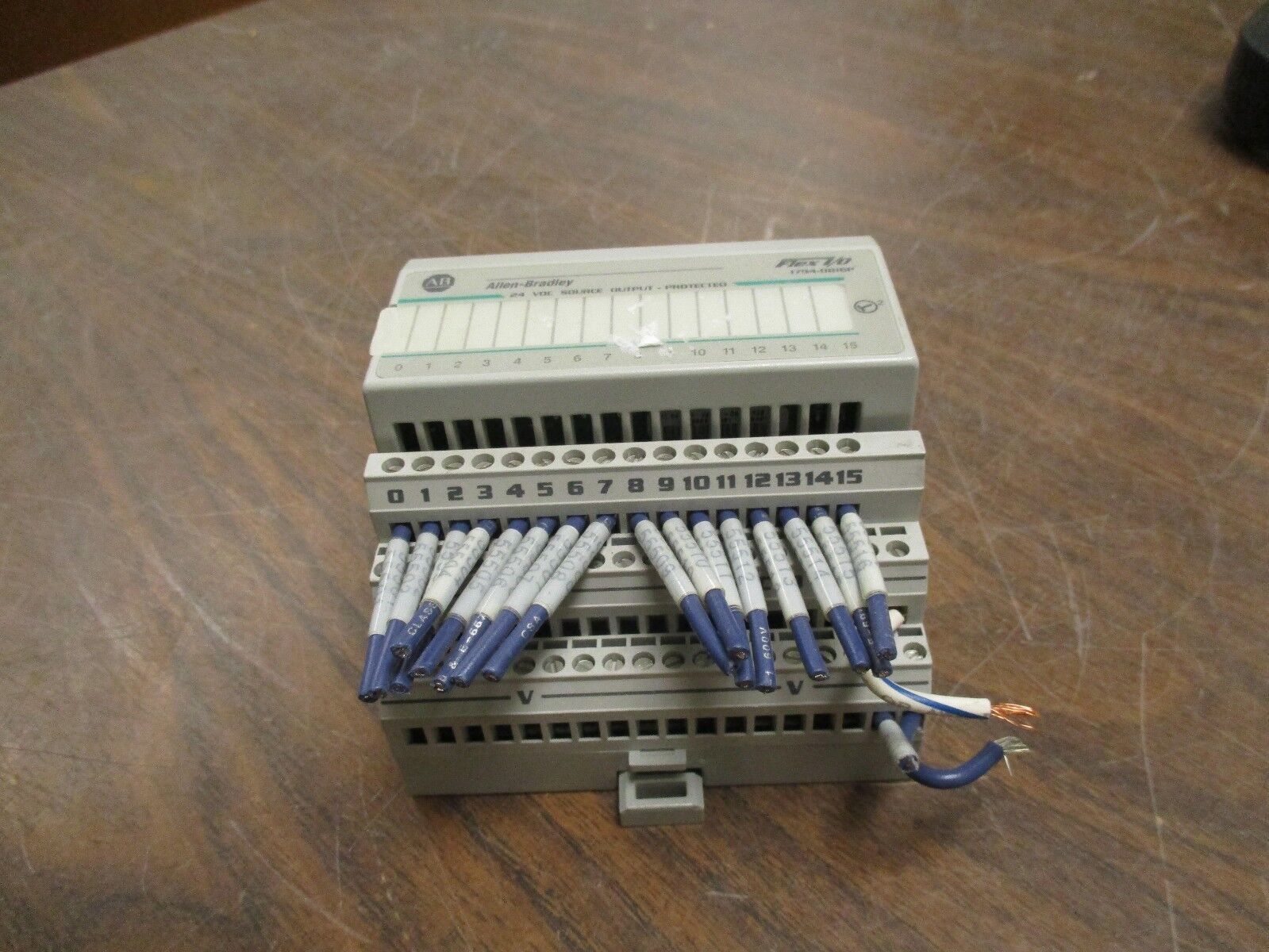 Allen-Bradley Flex I/O Output Module 1794-OB16P 24VDC Used