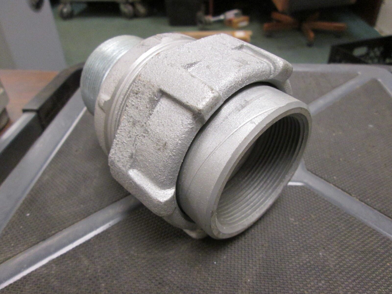 Crouse-Hinds Explosion Proof Coupling UNF-UNY-6 Size 2" Used