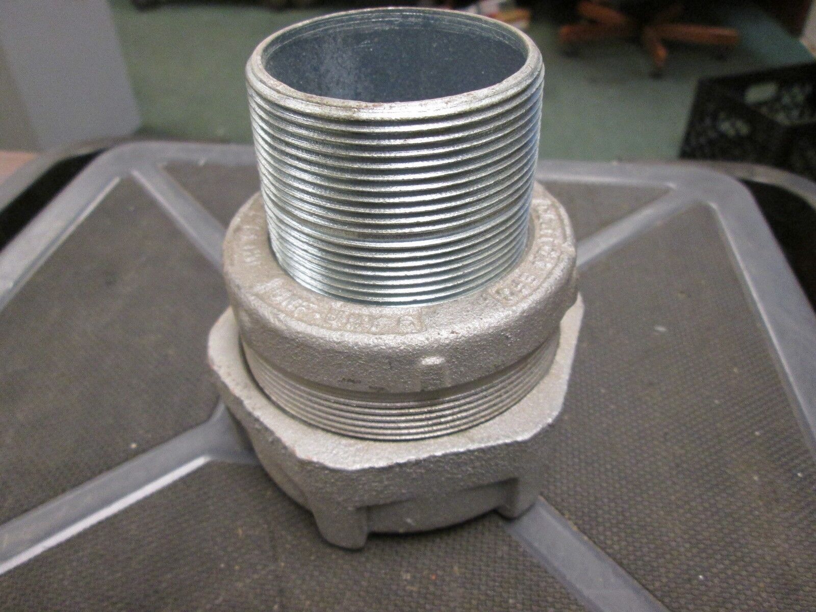 Crouse-Hinds Explosion Proof Coupling UNF-UNY-6 Size 2" Used