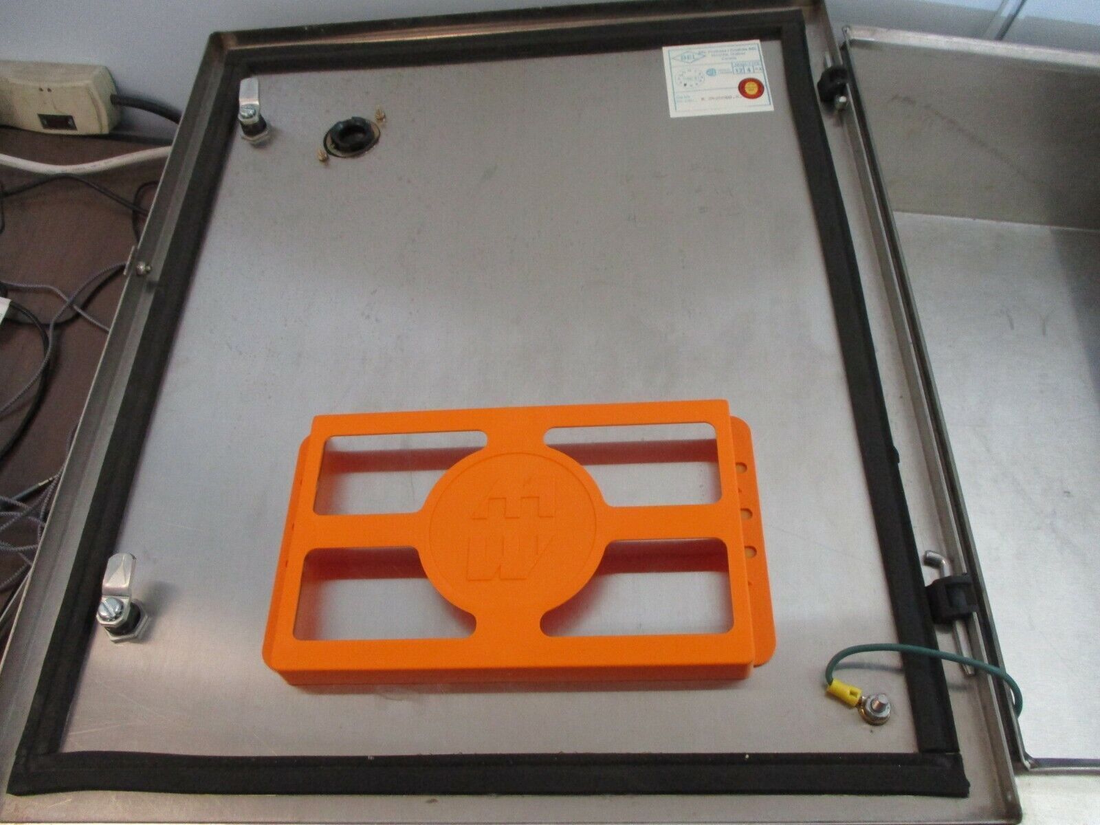 BEL Stainless Steel 4X, 12 Enclosure R 242008S.S. Size: 24x20x8" Used