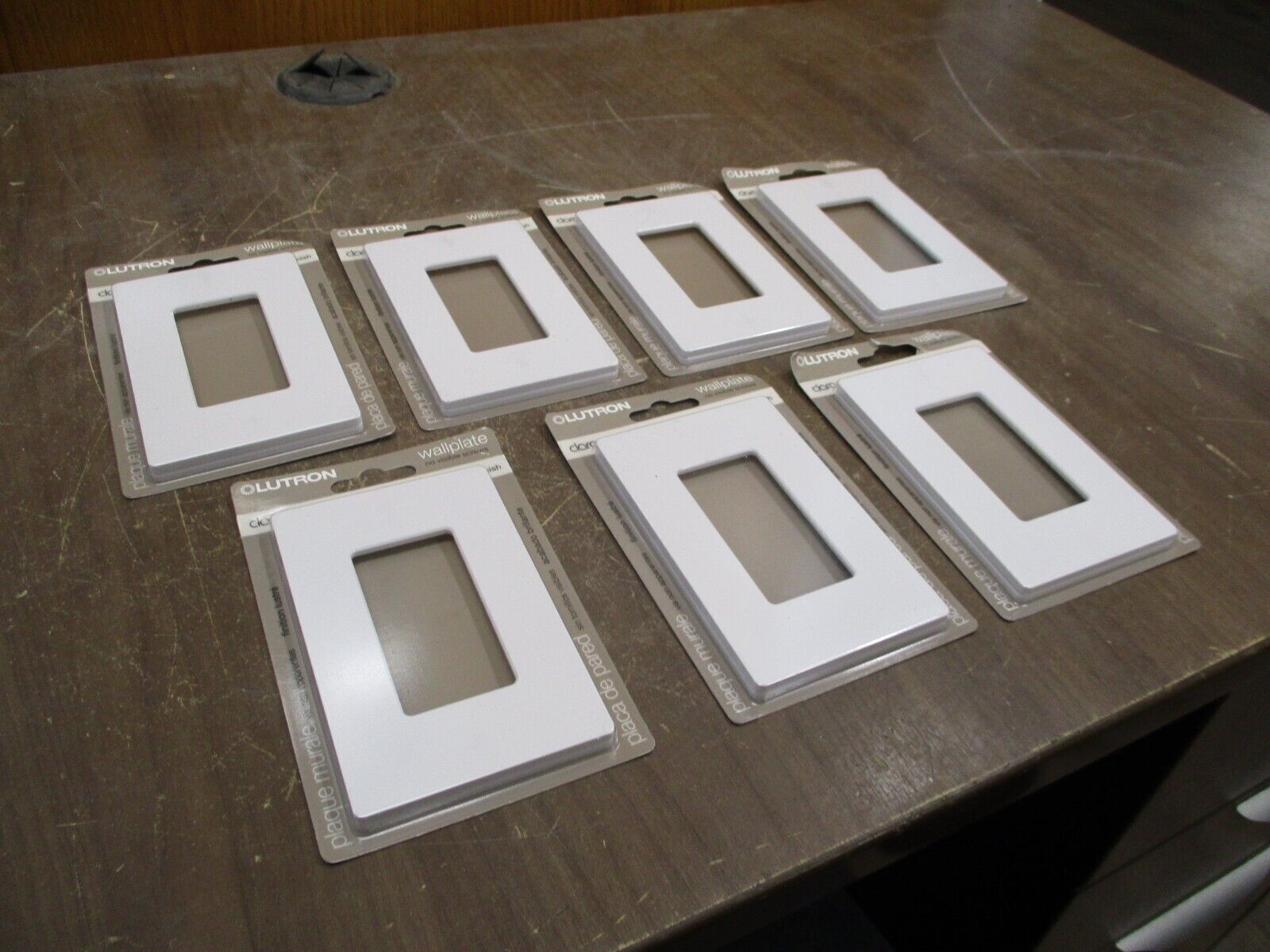 Lutron Wallplate CW-1-WH Gloss Finish White *Lot of 7* New Surplus