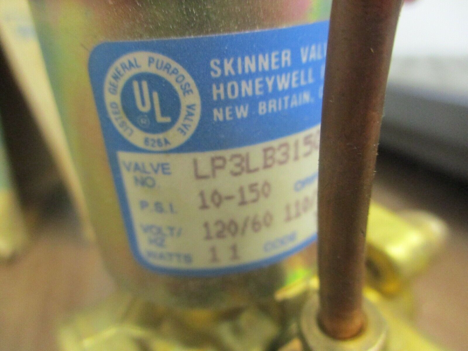 Honeywell Skinner Solenoid Valve LP3LB3150 120V@60Hz 110V@50Hz New Surplus