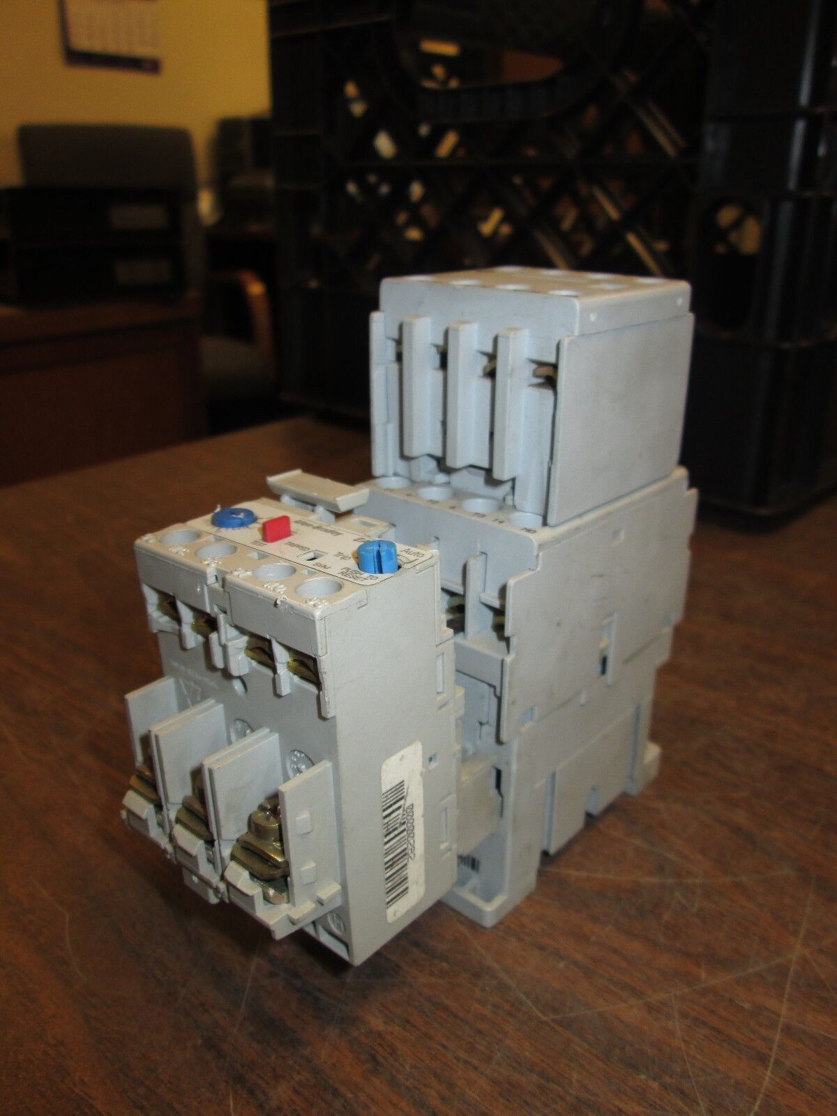 Allen-Bradley Contactor 100-C09*10 193-EA4DB 100-F 600V 25A 120V Coil Used