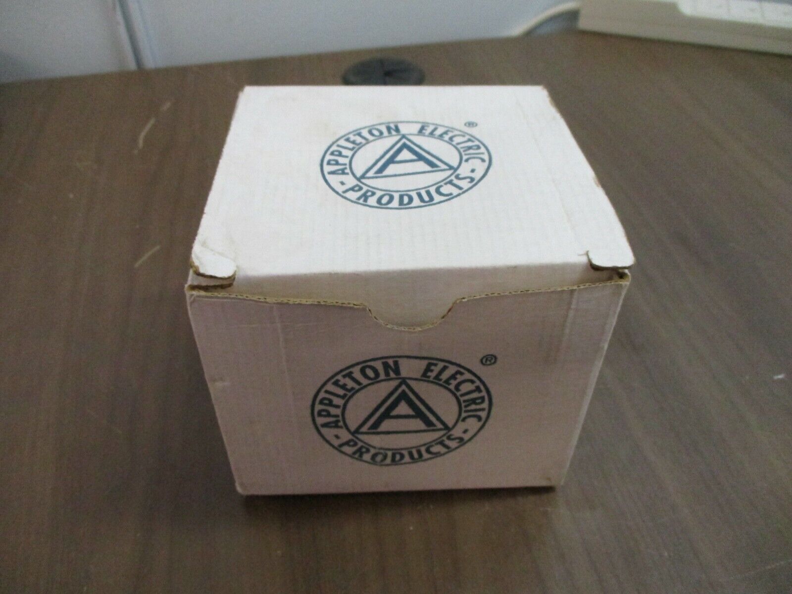 Appleton INS 90 Connector STB-90150L 1½" *Box of 2* New Surplus