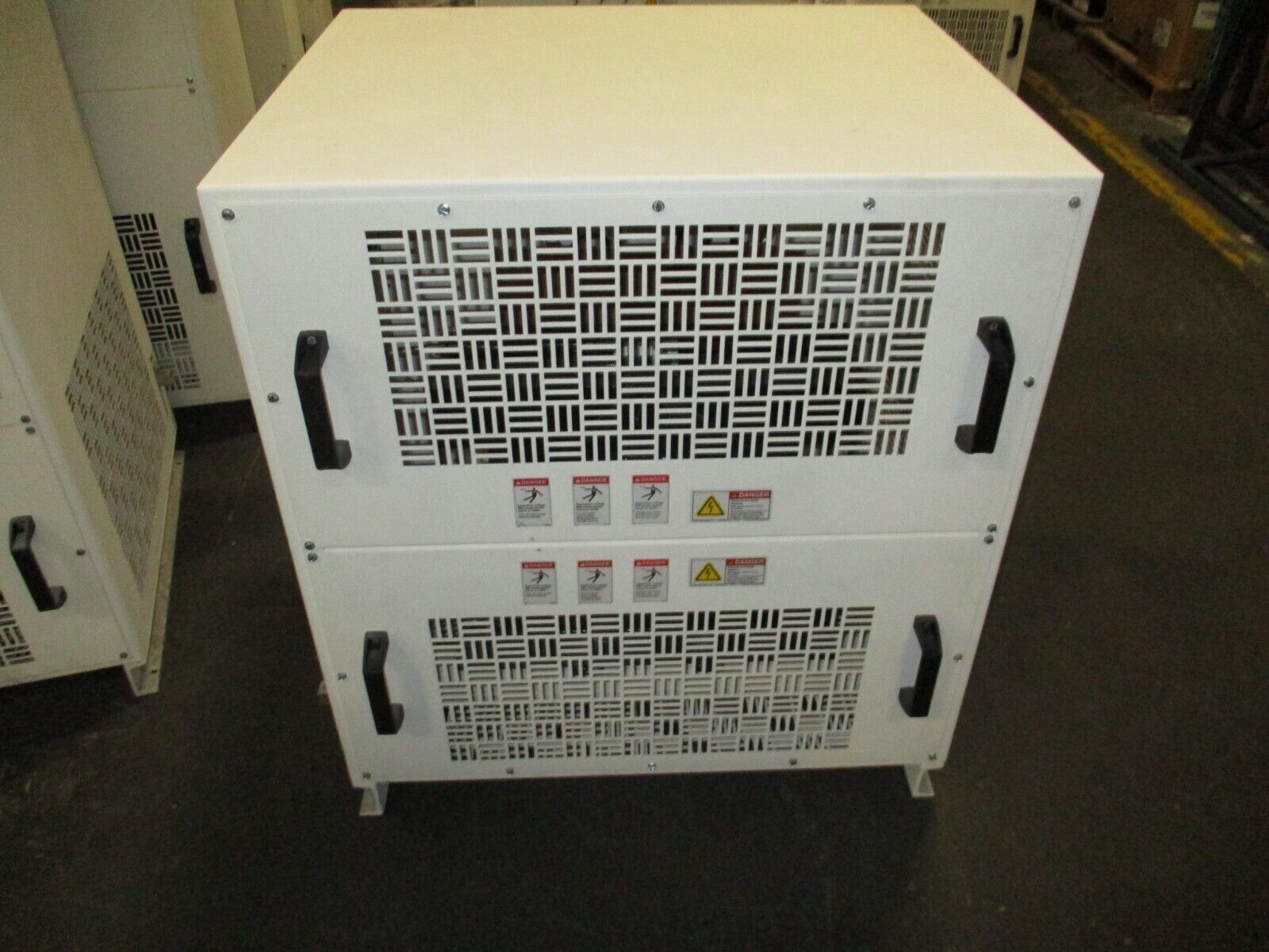 Spang Transformer w/ Breaker Disconnect L19144 30kVA 1Ph Pri: 480V Sec: 300/600V