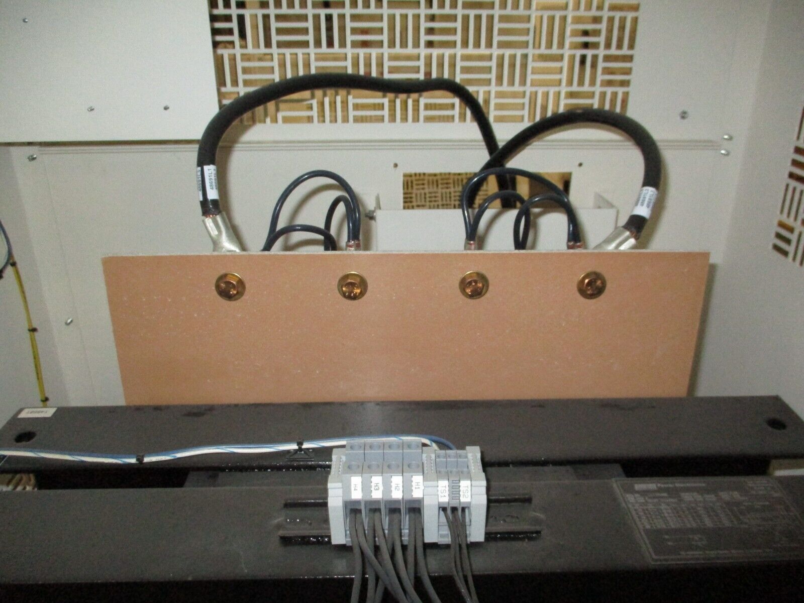 Spang Transformer w/ Breaker Disconnect L19144 30kVA 1Ph Pri: 480V Sec: 300/600V