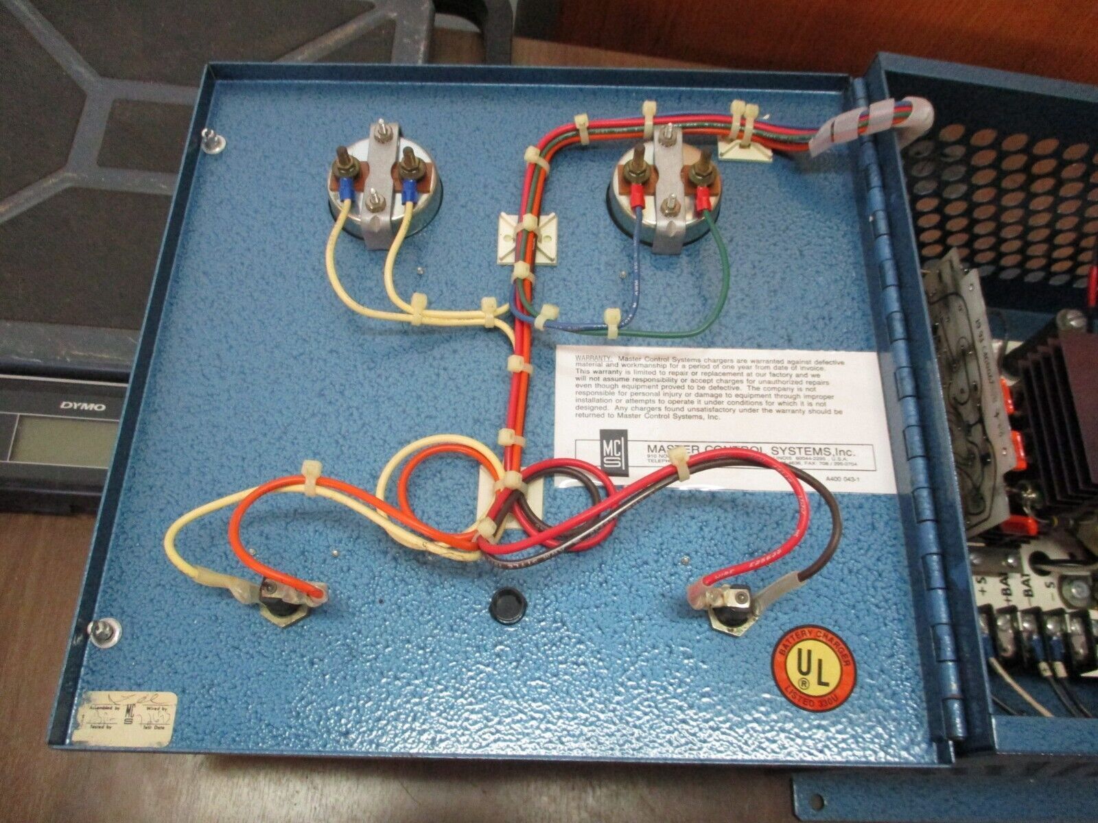 Master Control Systems Automatic Battery Charger 604736-21 Output: 24VDC 10A