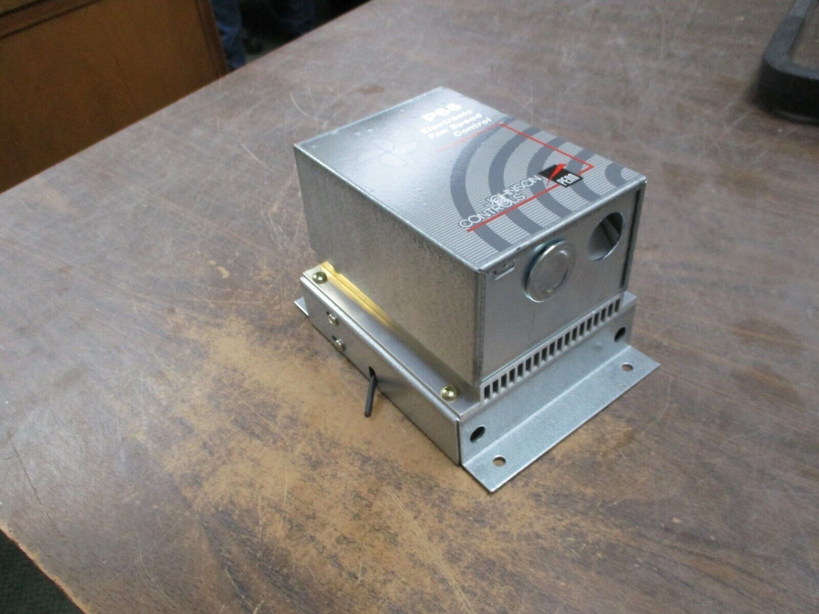 Johnson Controls Electronic Fan Speed Control P66 24VAC, Used