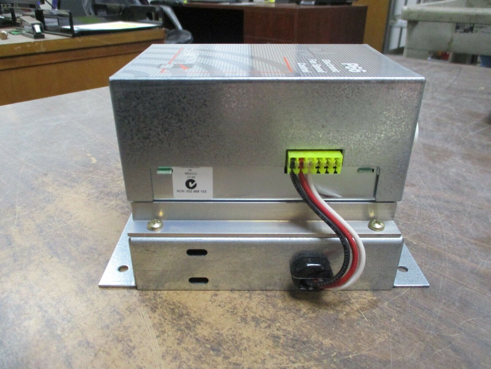 Johnson Controls Electronic Fan Speed Control P66 24VAC, Used