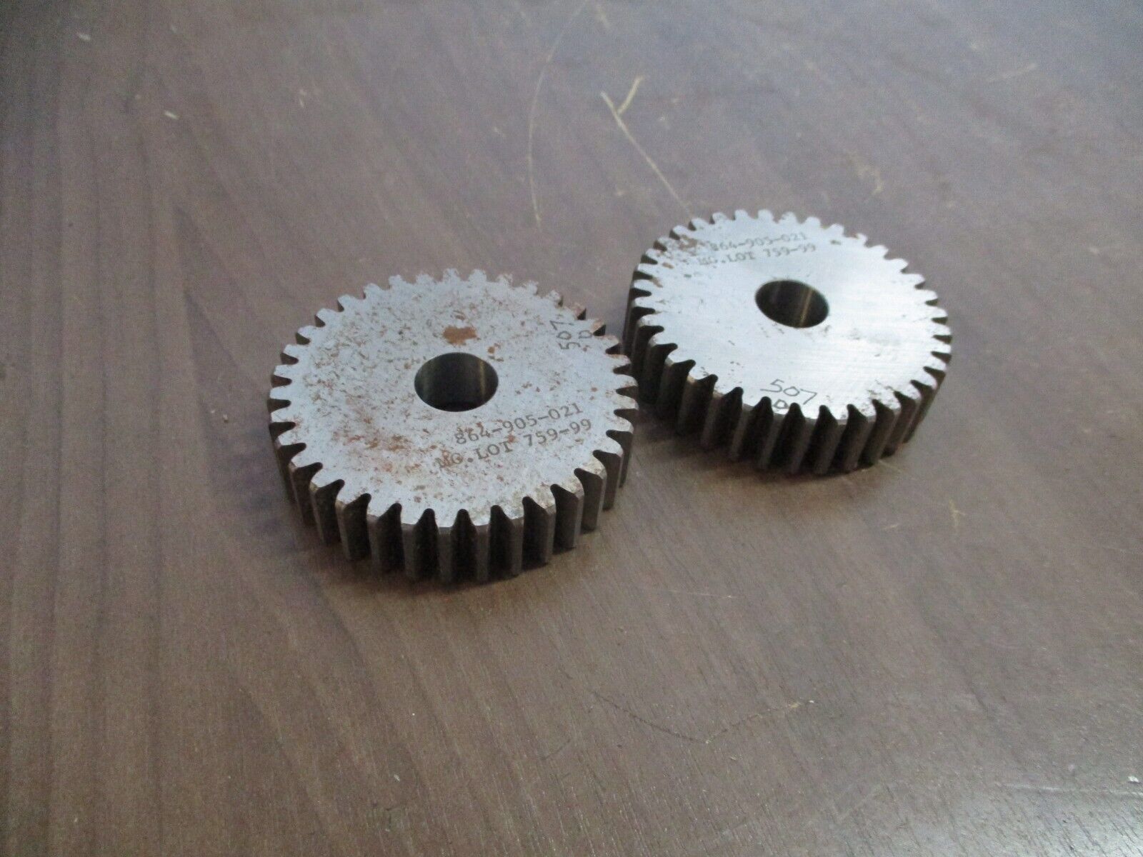 Misc. Brand Spur Gear Set 864-905-021 *2 Spur Gear* Used