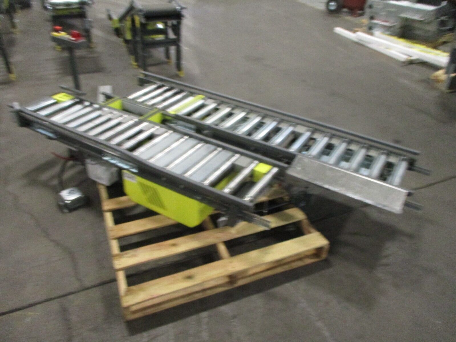 KNAPP Power Conveyor U072A20 480V 3Ph Roller Width: 14 7/8" Used