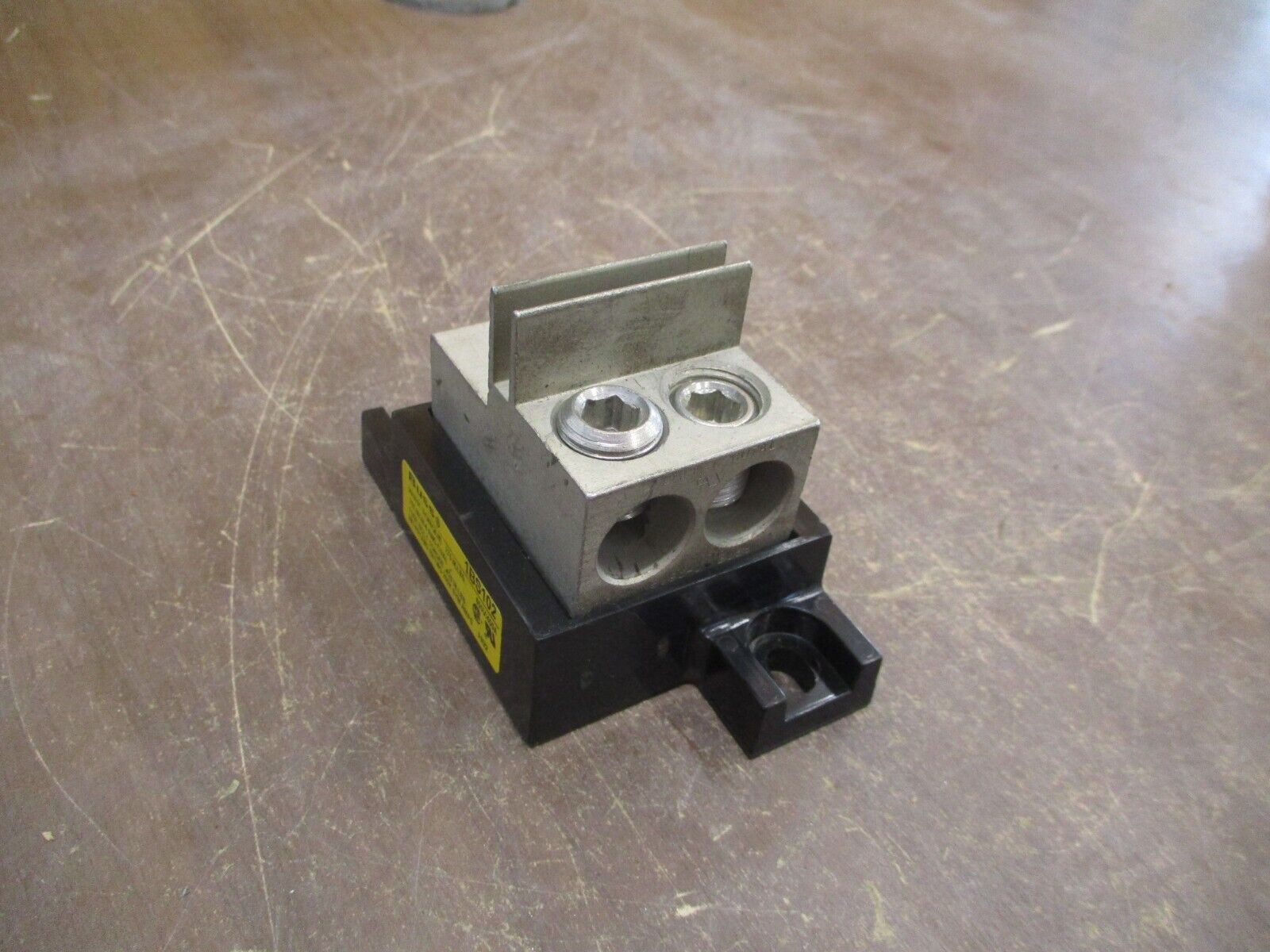 Buss Single Fuse Block 1BS102 400A 600V Used