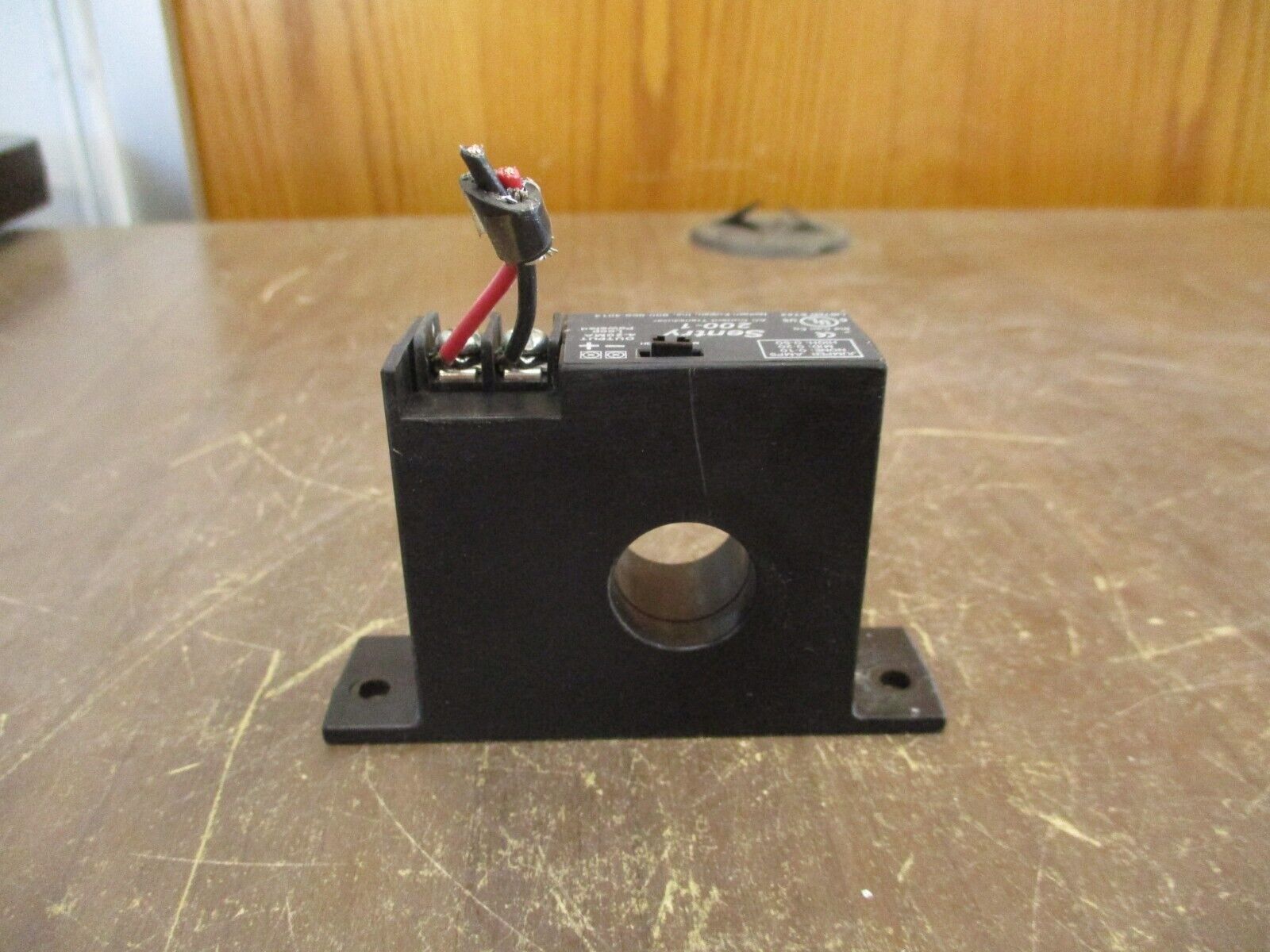 Neilsen-Kuljian Sentry AC Current Transducer 200-1 Output: 4-20mA Used