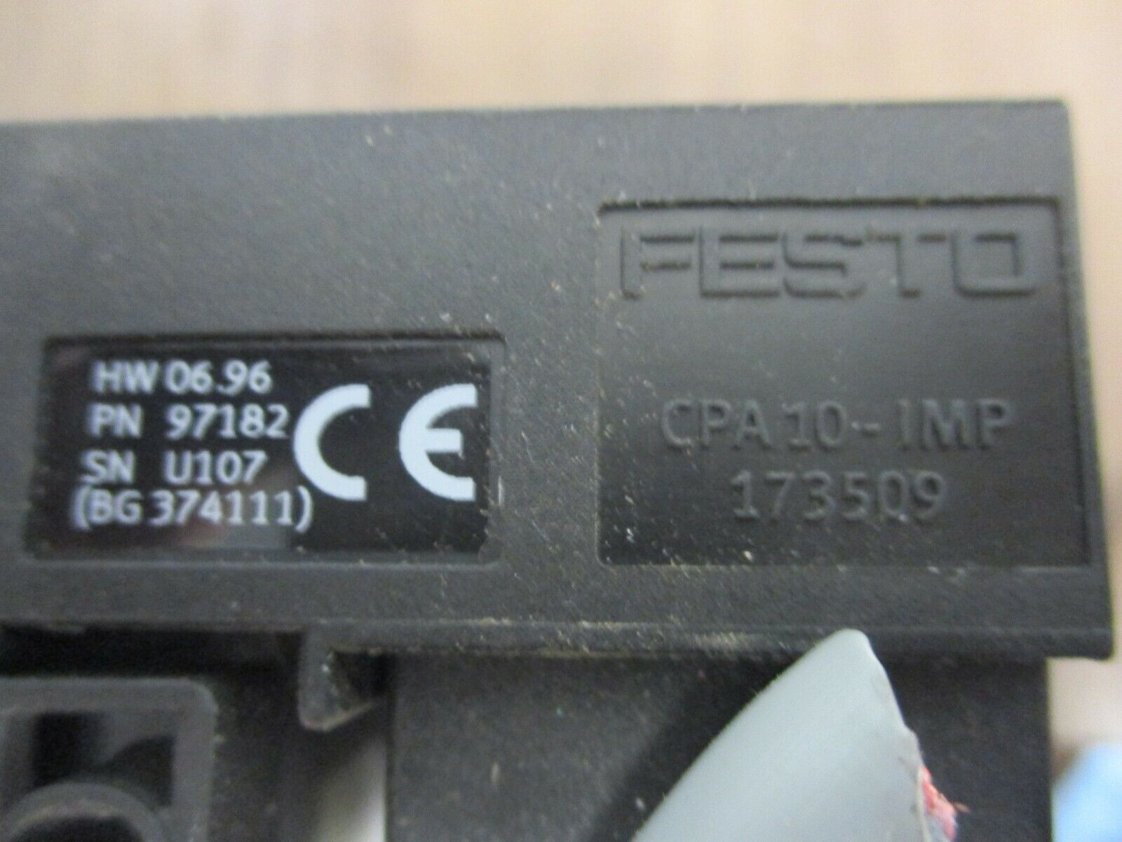 Festo Valve Terminal Manifold w/ Valves CPA10-VI w/ (10) CPA10 EV2 Valves Used