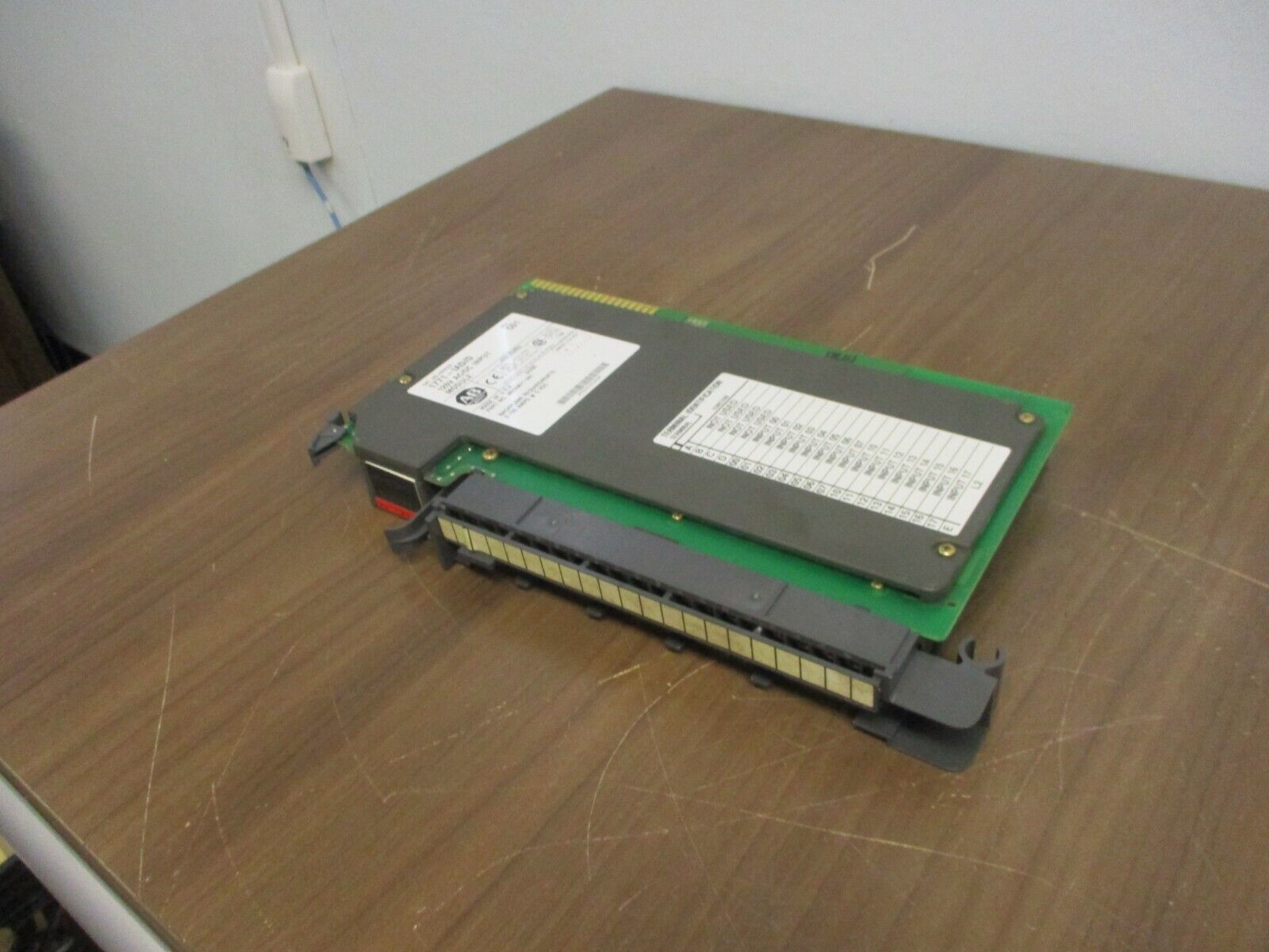 Allen-Bradley AC/DC Input Module 1771-IAD/D Rev. C01 120V Used