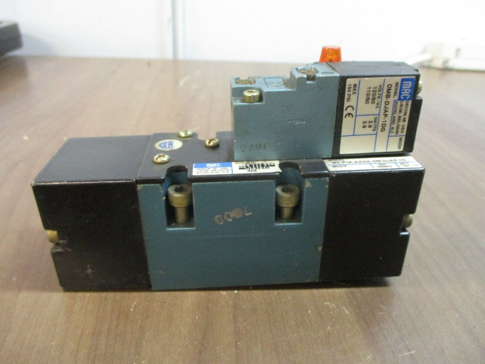 MAC Solenoid Valve MV-P1A-AADA-DM-DJAP-1D 20-120PSI Used