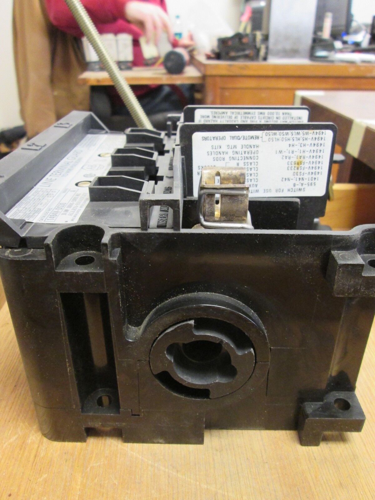 Allen-Bradley General Disconnect Switch Line Terminal Guard 1494V-DS30 30A 600V