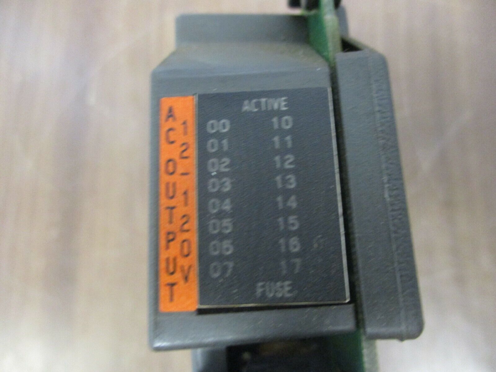 Allen-Bradley AC Output Module 1771-OAD/C Rev. F01 Ser. C 10-138VAC Used