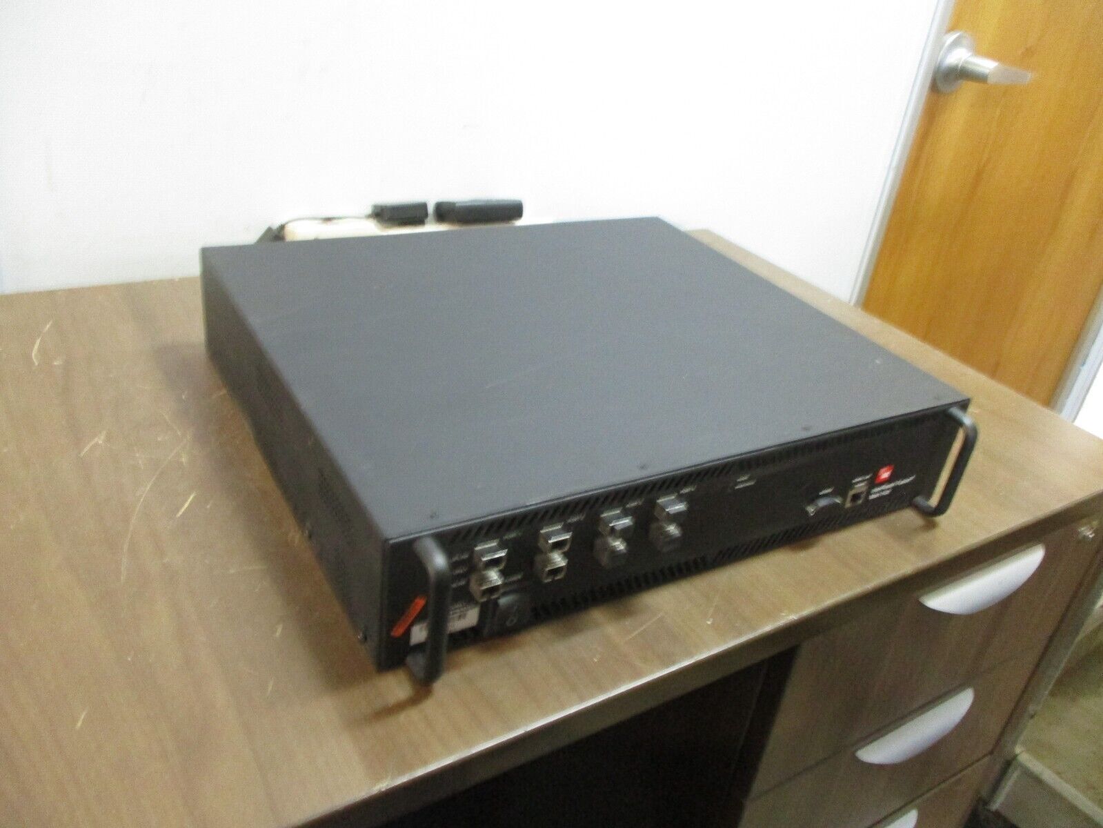 ADC InterReach Fusion Main Hub 740610-1 Rev. E F/W Rev. 0000F5 Used