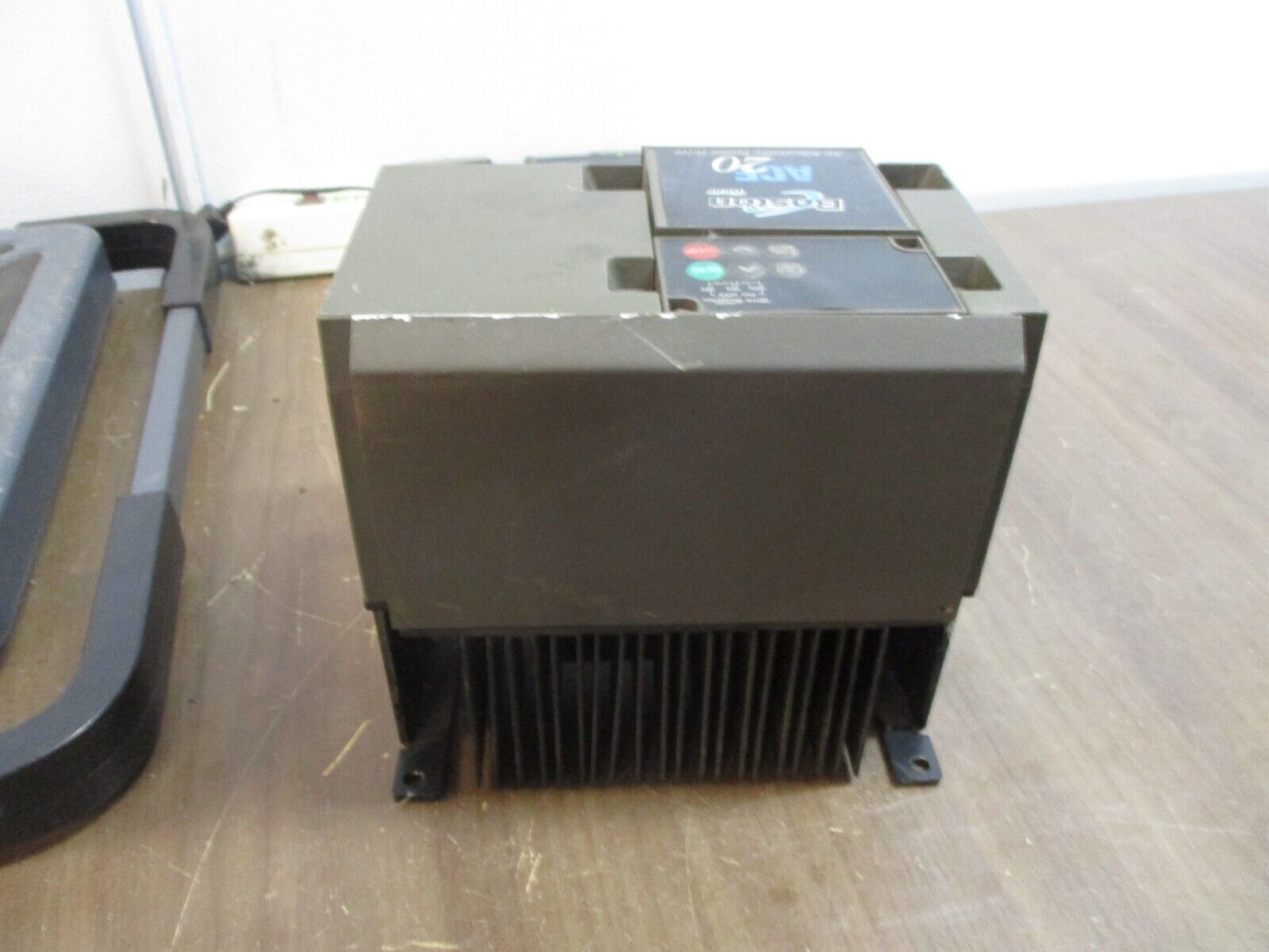 Boston Gear ACE 20 AC Drive ACE202V3P0050N1 5HP 3Ph w/ Keypad Used