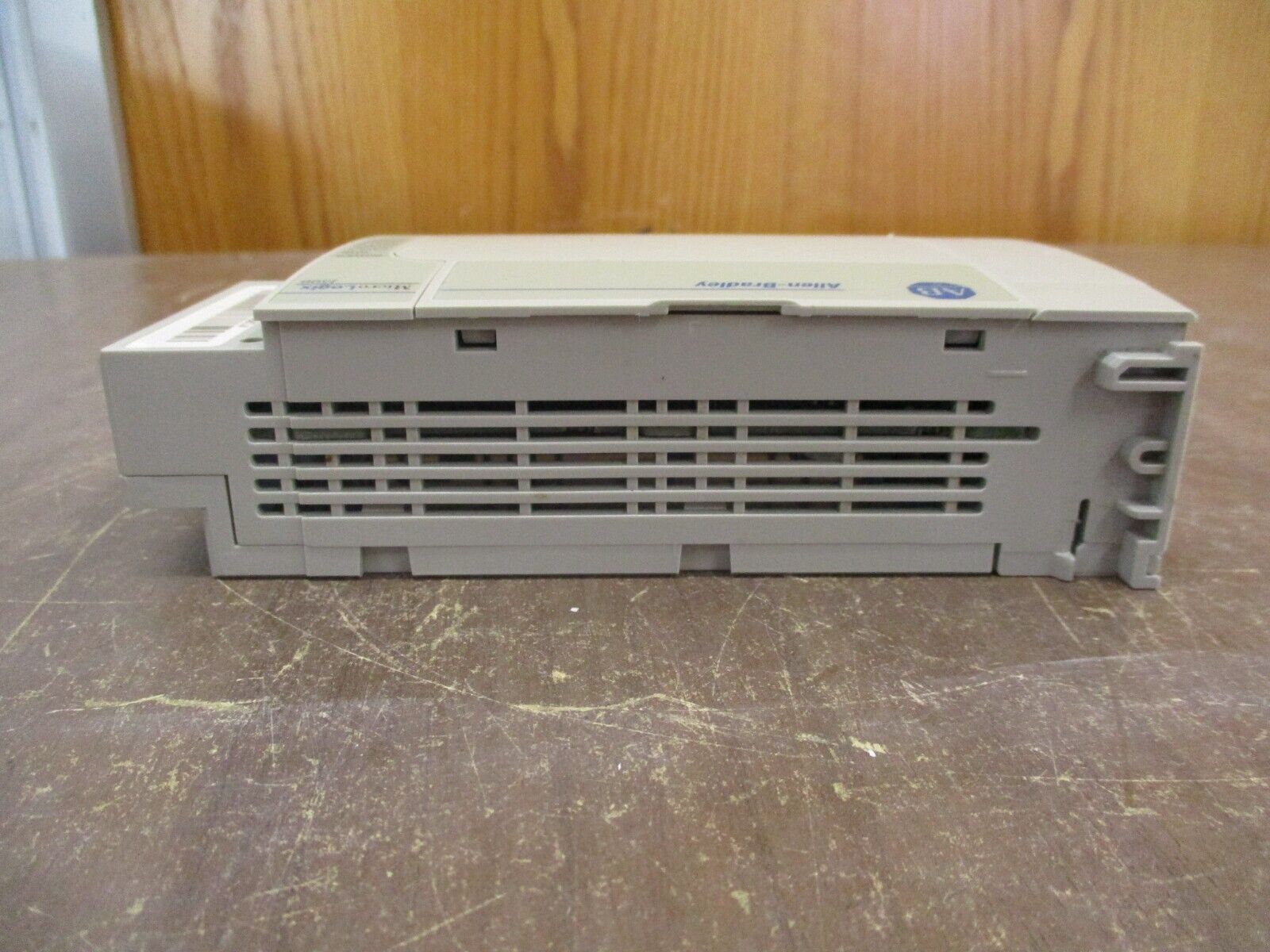 Allen-Bradley MicroLogix 1500 Processor Unit 1764-LRP Ser. C Rev. D FRN 9 Used
