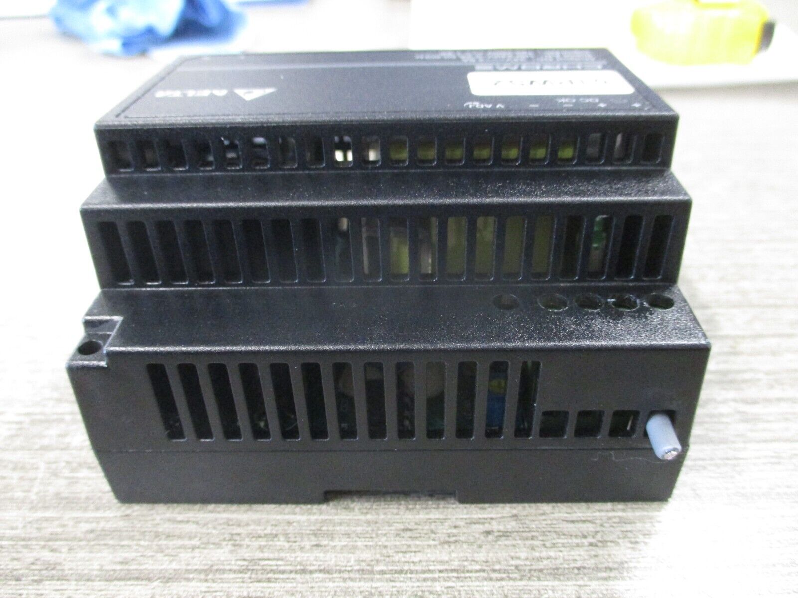 Delta Chrome Switching Power Supply DRC-24V100W1A Rev. 05