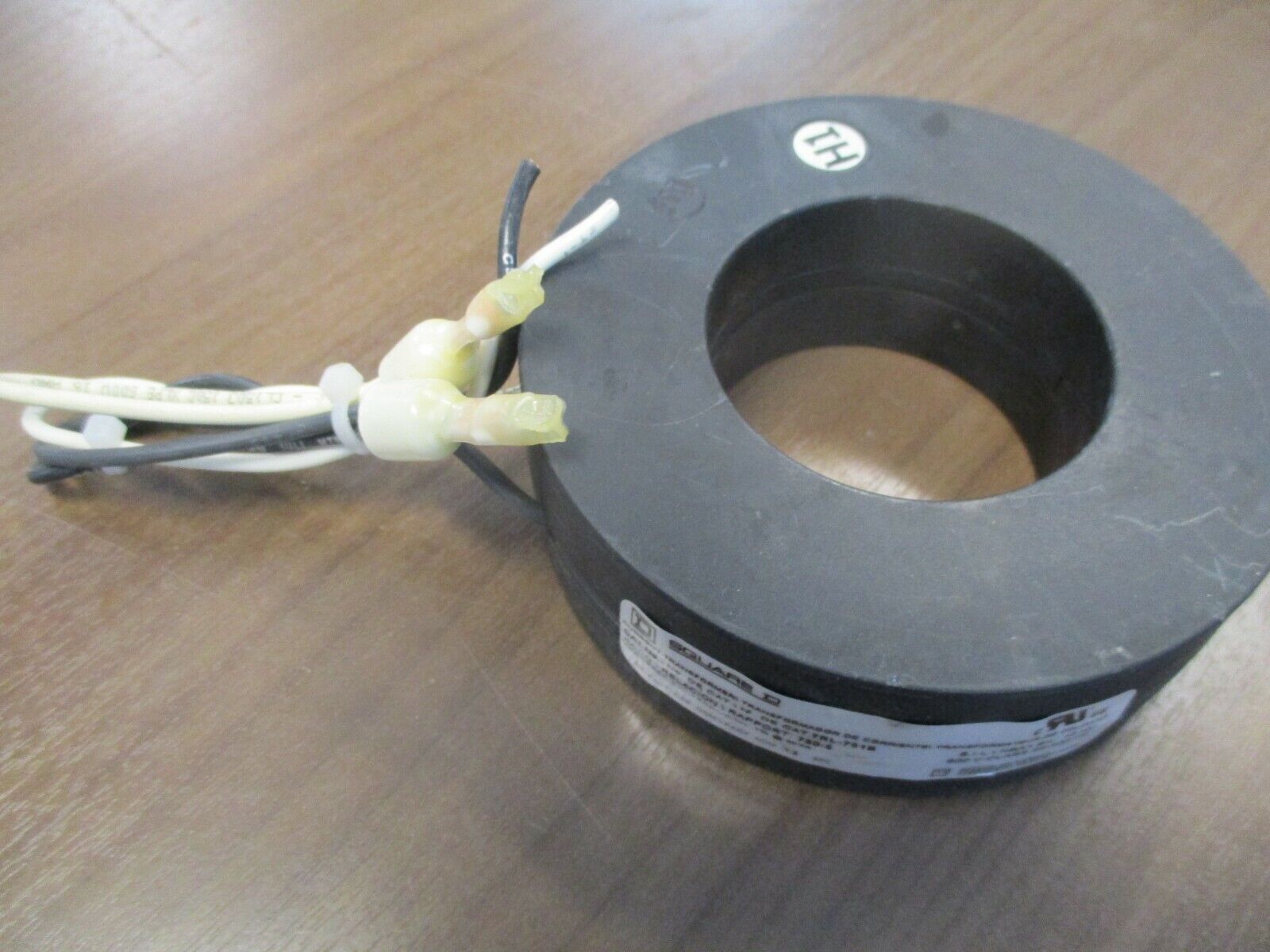 Square D Current Transformer 7RL-751B Ratio 750:5A 600V 50-400Hz Used